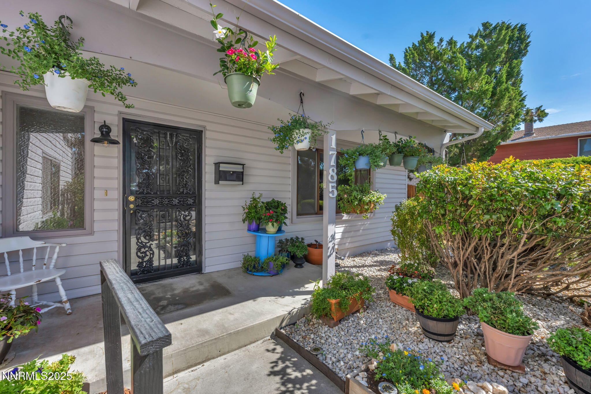 8-web-or-mls-1785-stardust-st