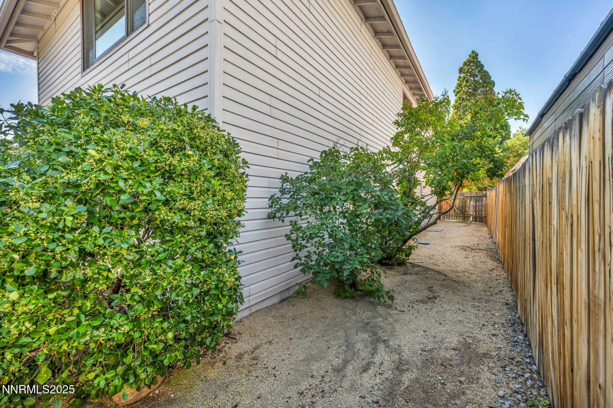 17-web-or-mls-1785-stardust-st