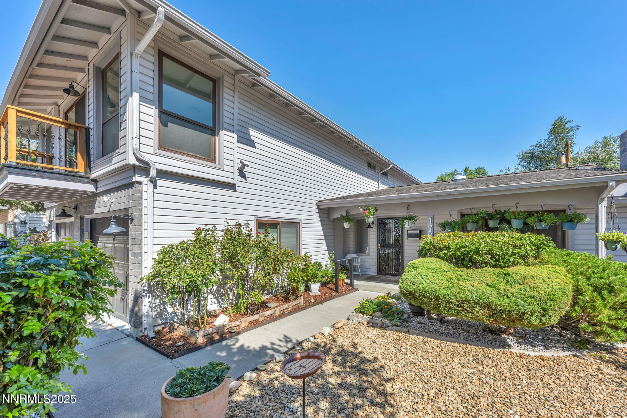 1-web-or-mls-1785-stardust-st