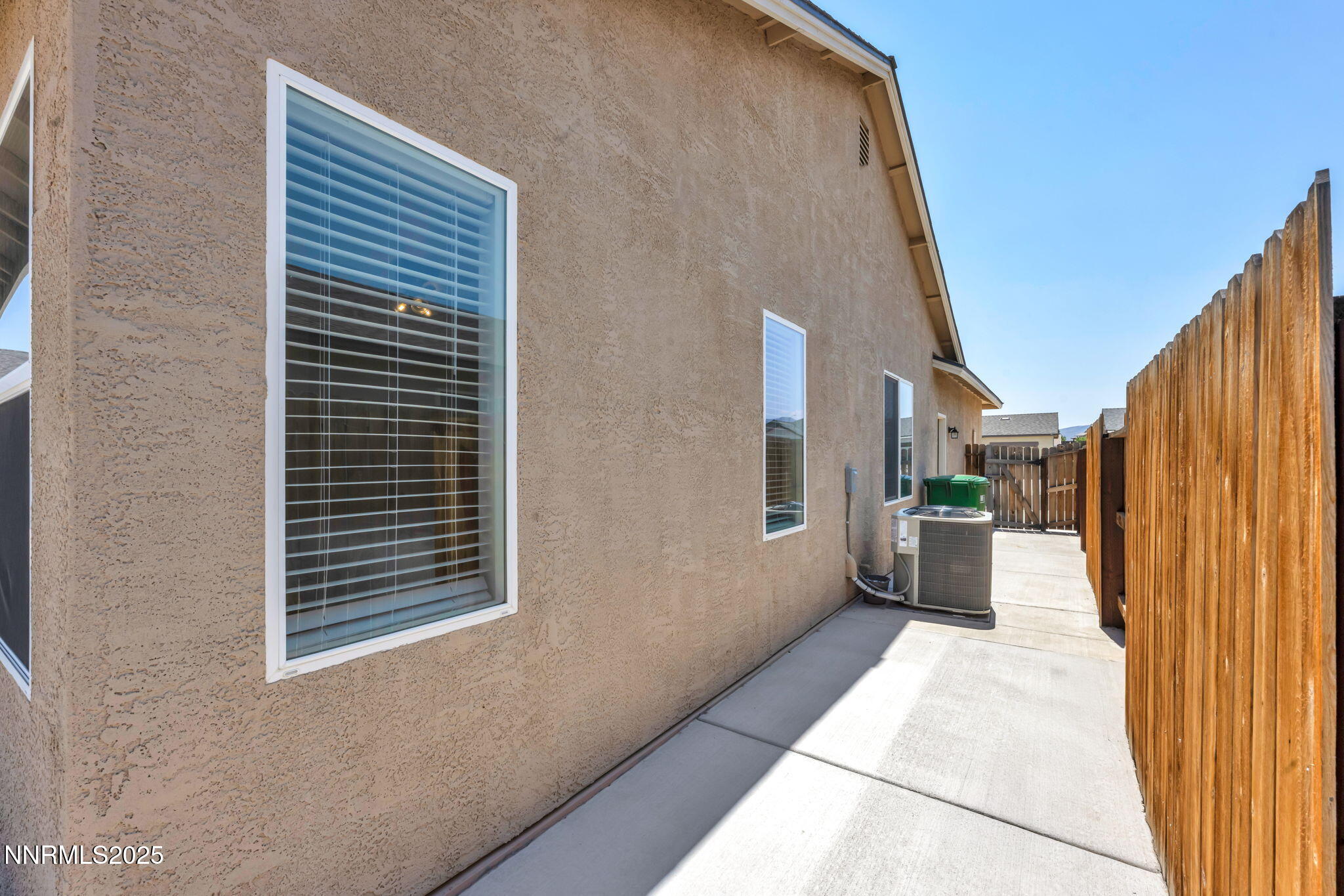 11-web-or-mls-234-red-oak-dr