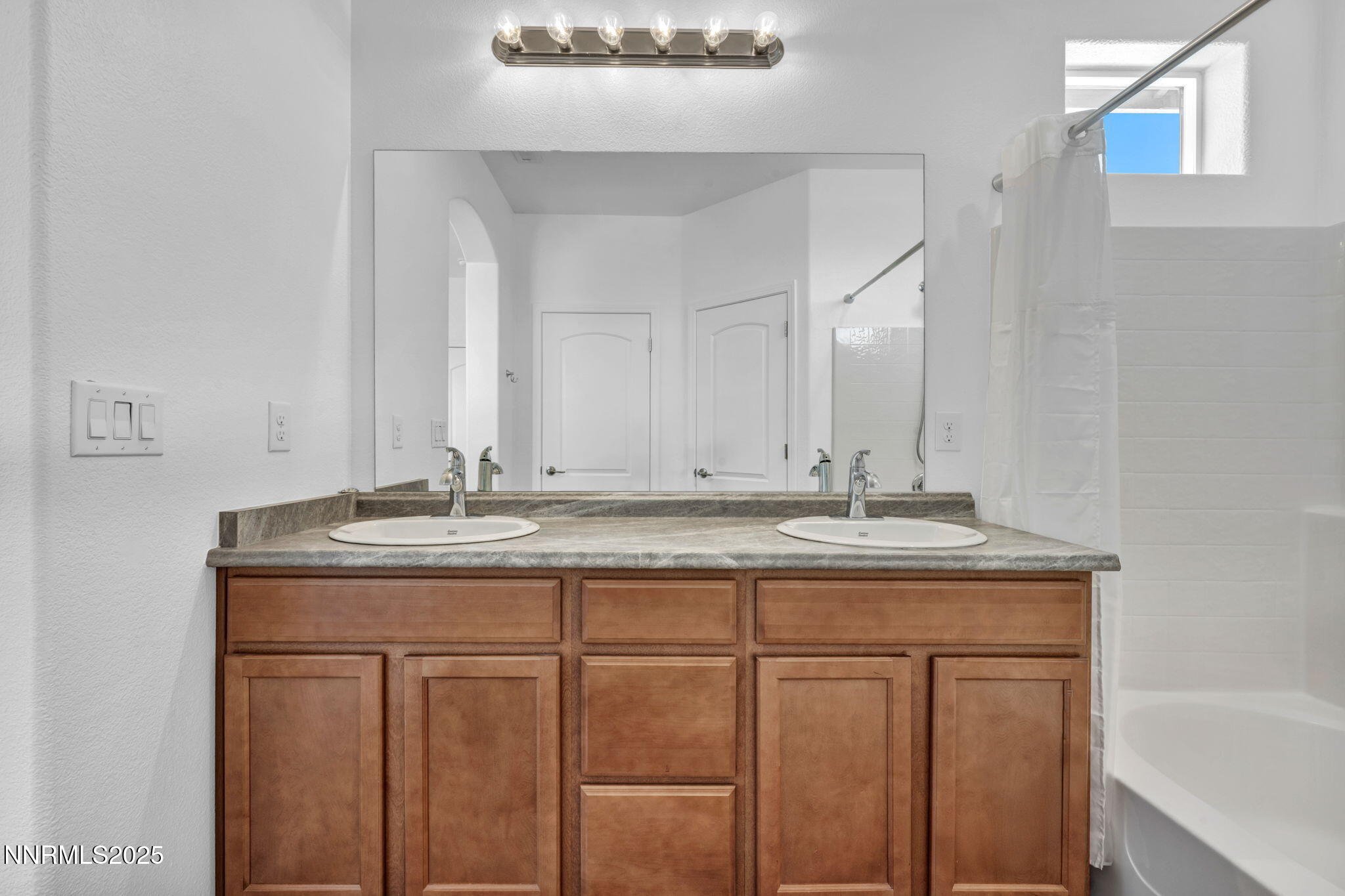 30-web-or-mls-234-red-oak-dr