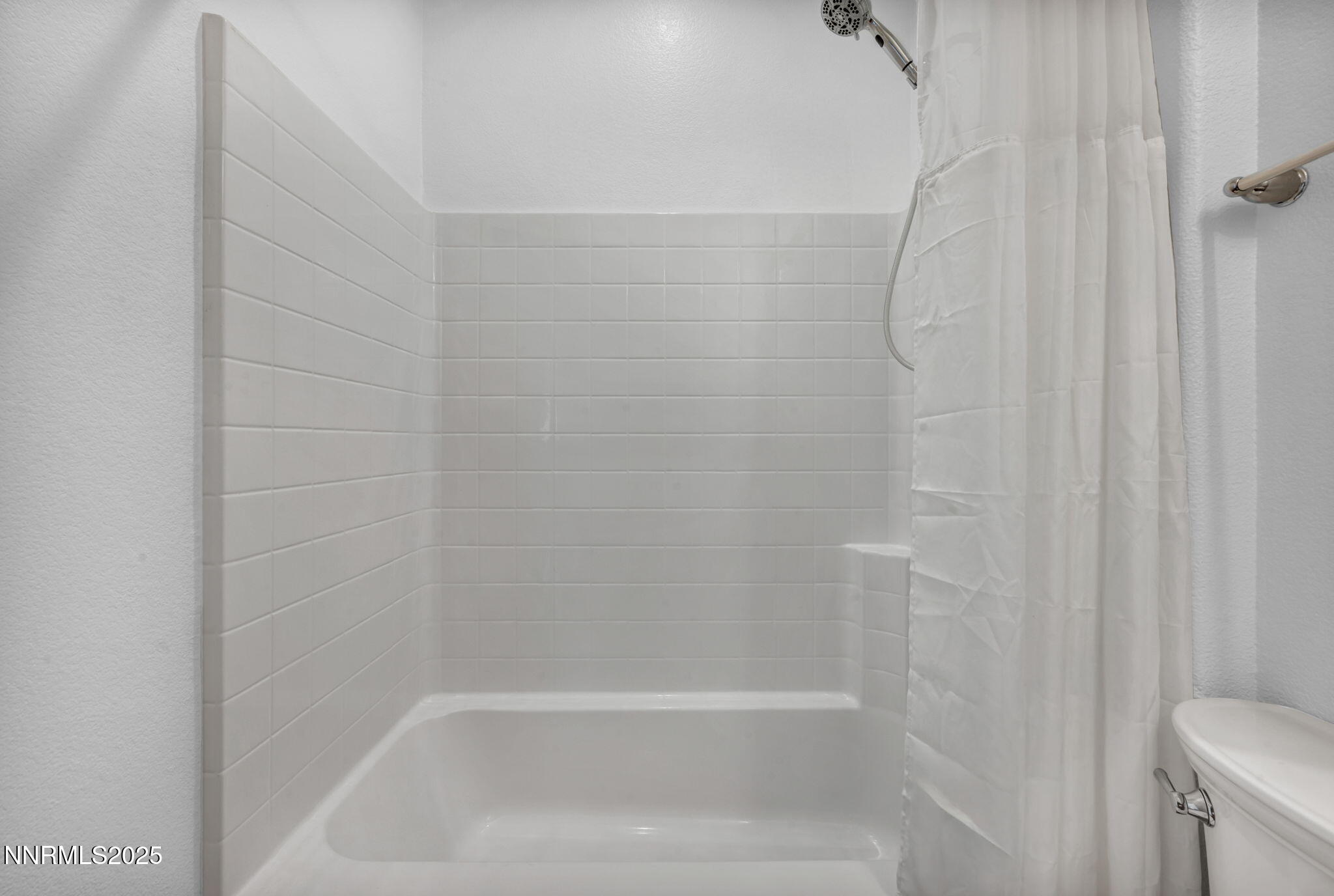 23-web-or-mls-234-red-oak-dr