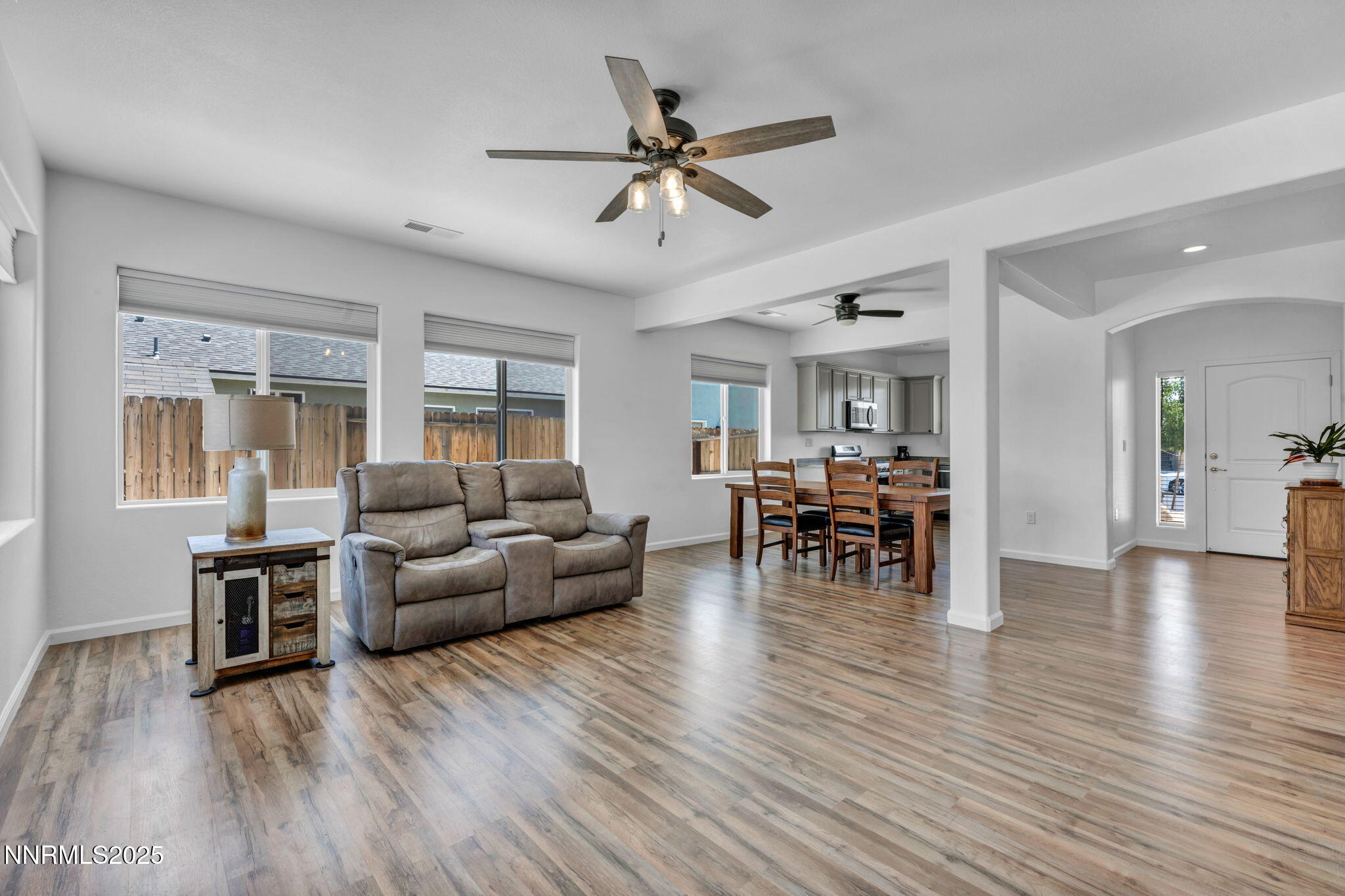 53-web-or-mls-234-red-oak-dr