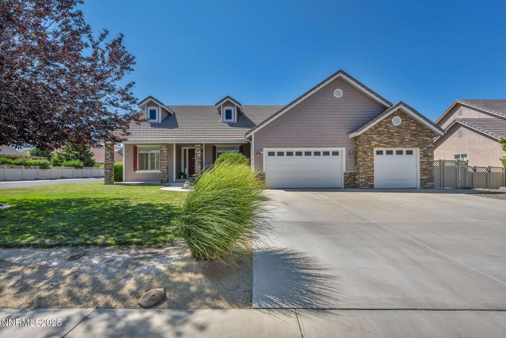 Photo of 420 Chianti Way, Dayton, NV 89403 (MLS # 250051613)