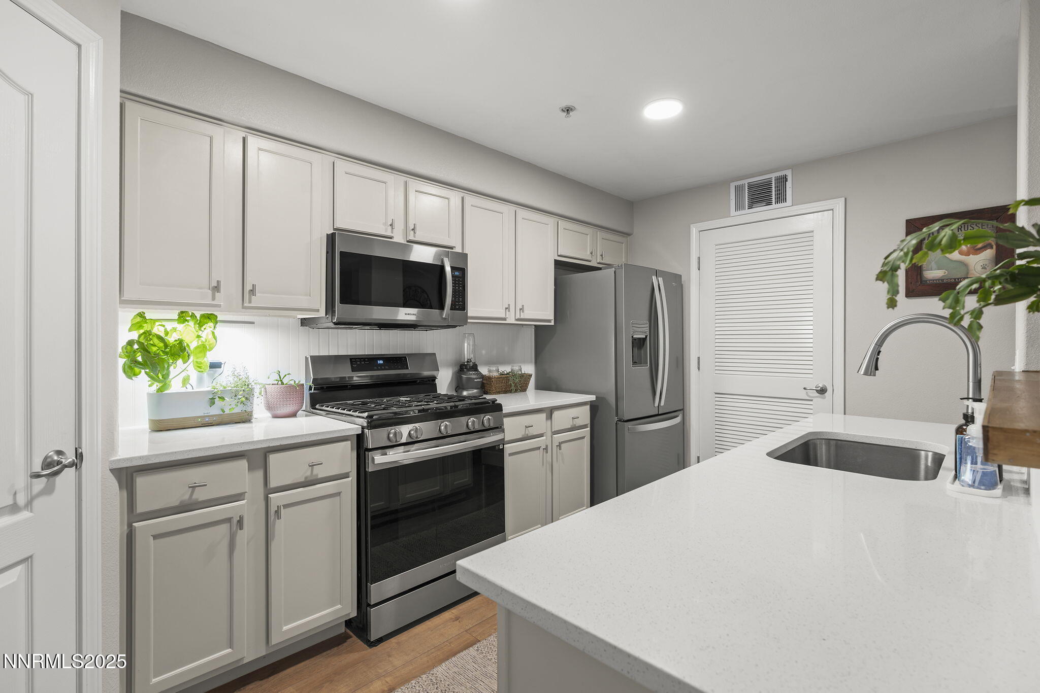 10-web-or-mls-_DSC8015