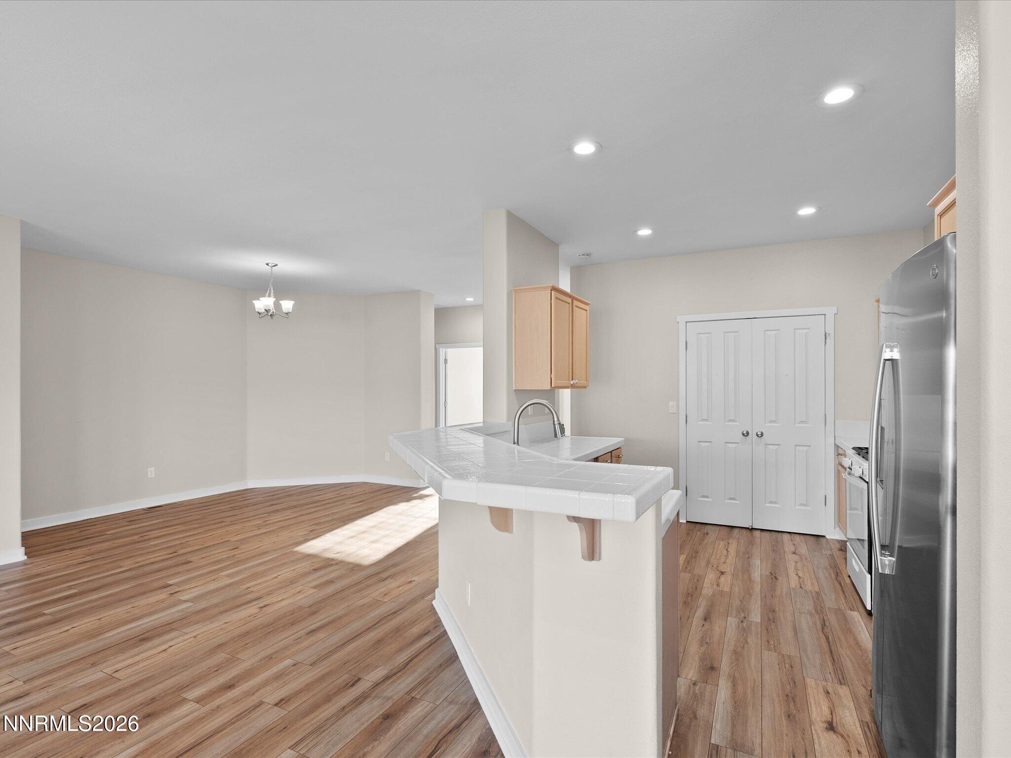 17-5570 Knoll View Way-116