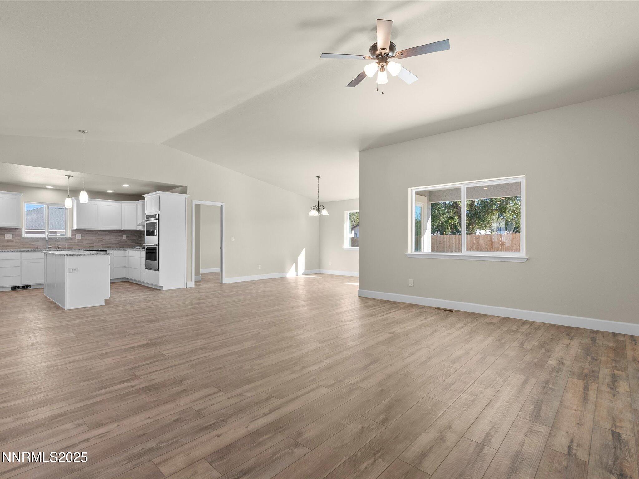 06-1369 Nevada Pacific Blvd-105