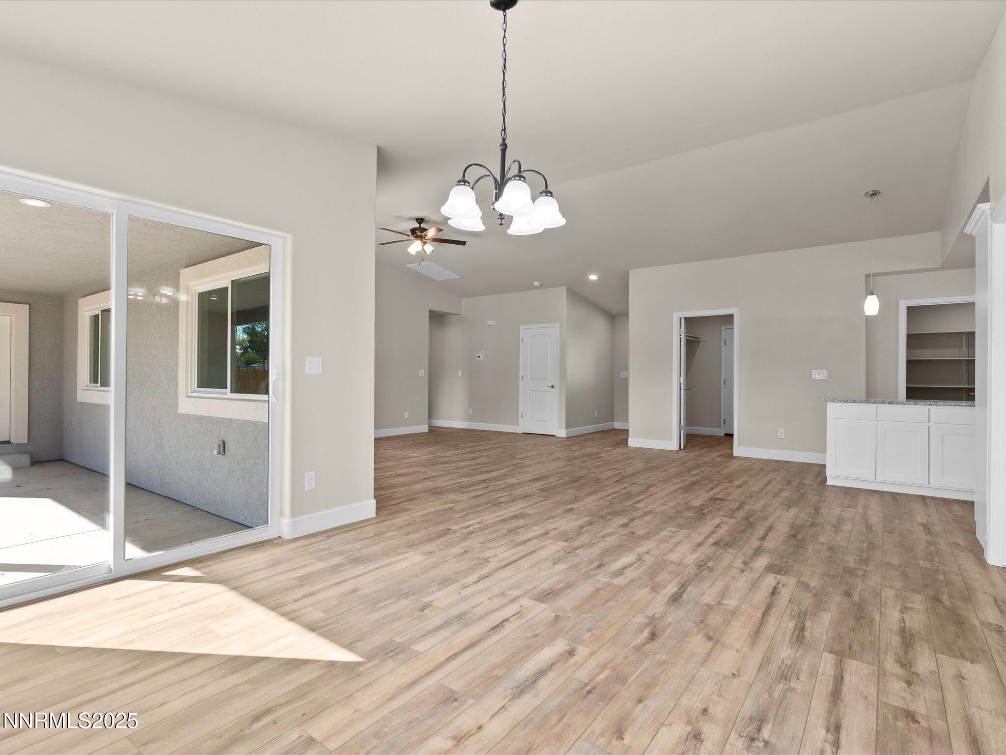 17-1369 Nevada Pacific Blvd-116