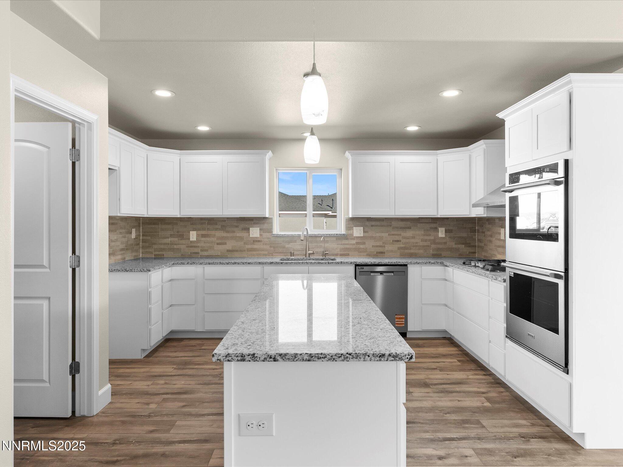 09-1369 Nevada Pacific Blvd-108