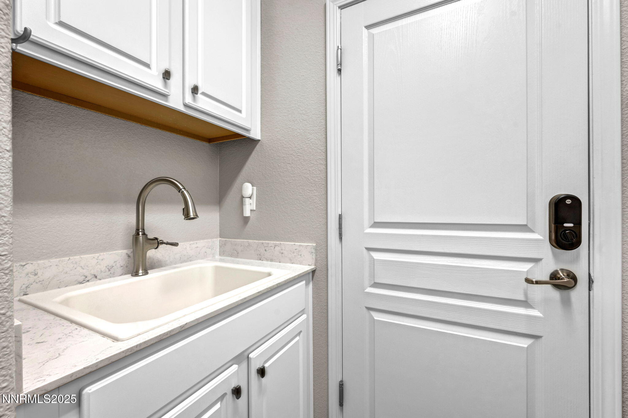 57-web-or-mls-828-larrimore-trl