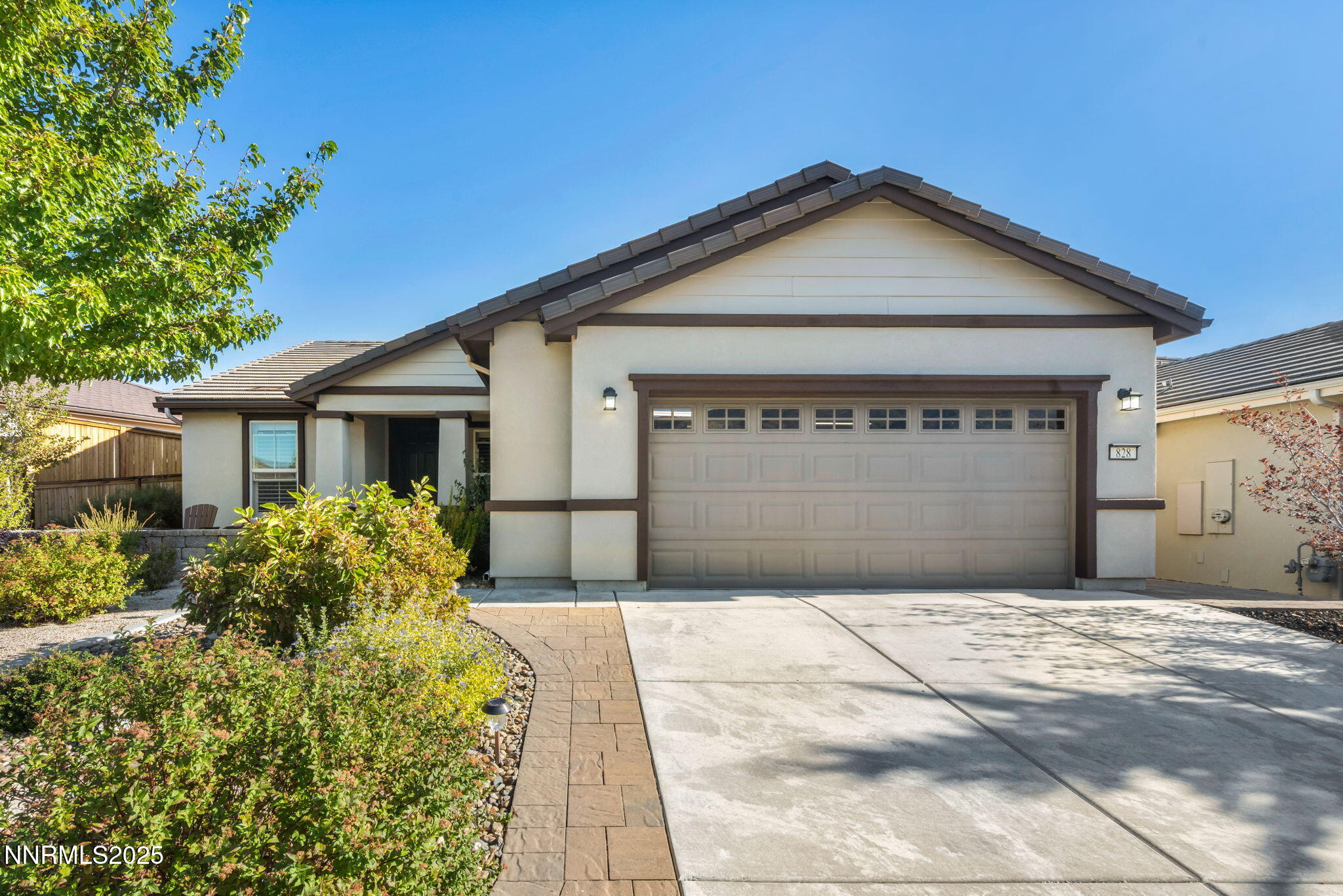 1-web-or-mls-828-larrimore-trl