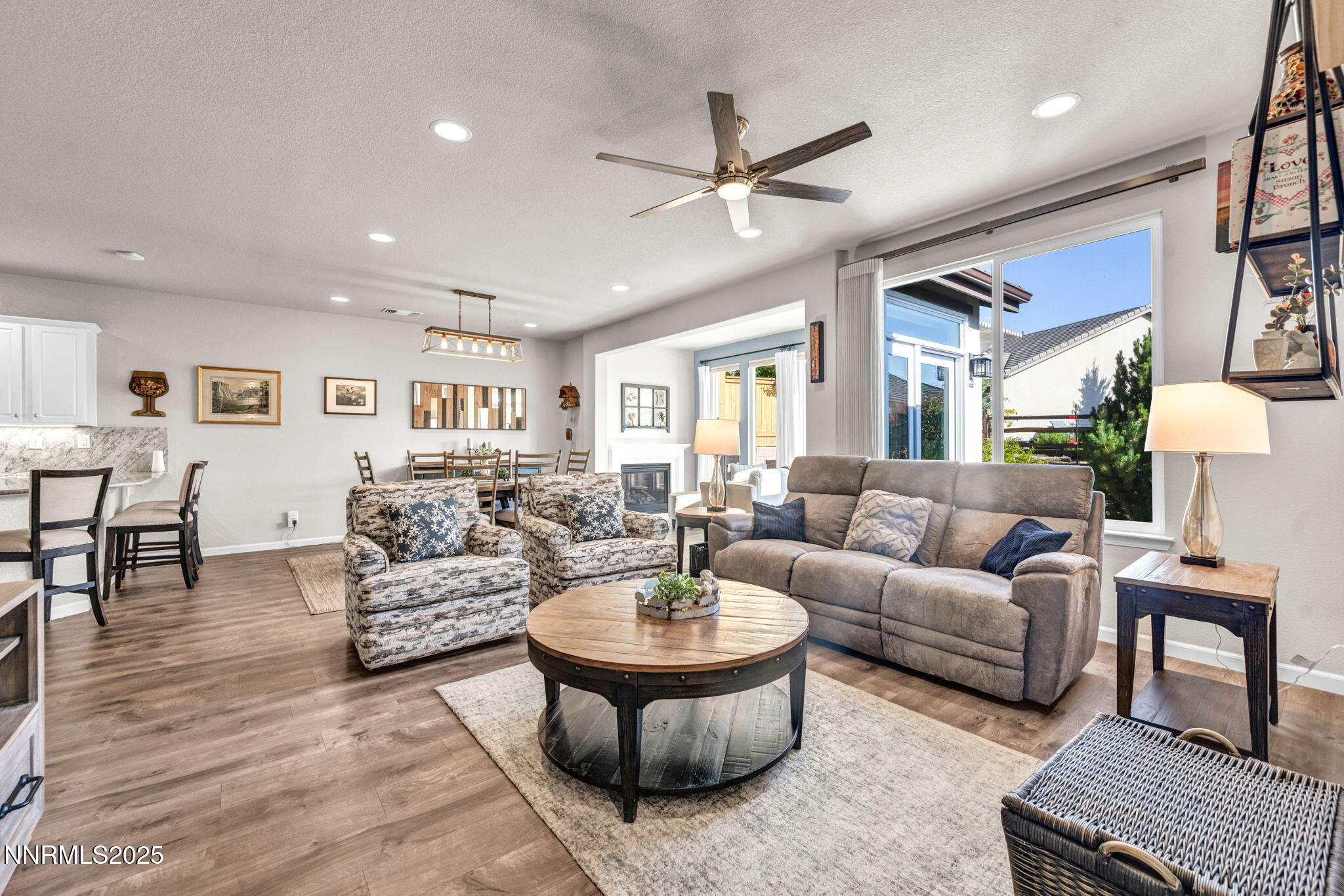 41-web-or-mls-828-larrimore-trl