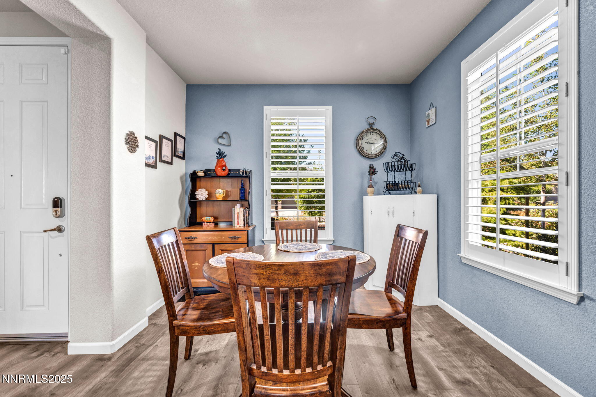 72-web-or-mls-828-larrimore-trl