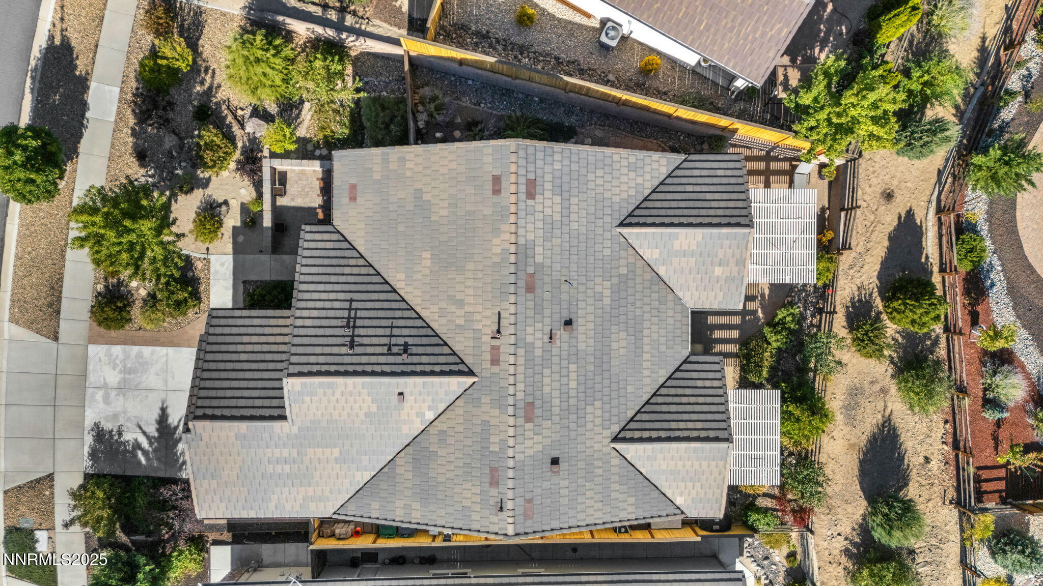 27-web-or-mls-828-larrimore-trl