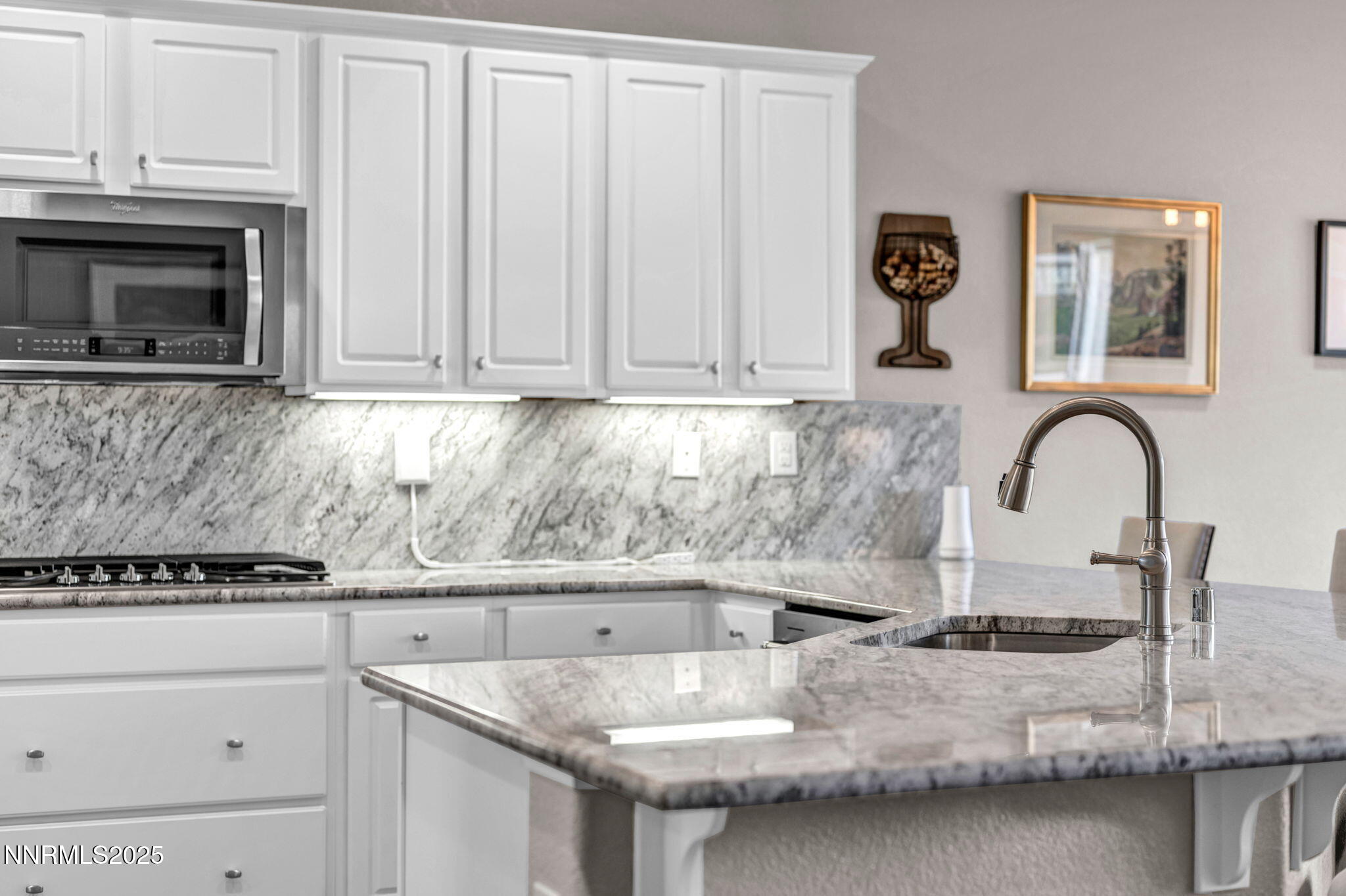 47-web-or-mls-828-larrimore-trl