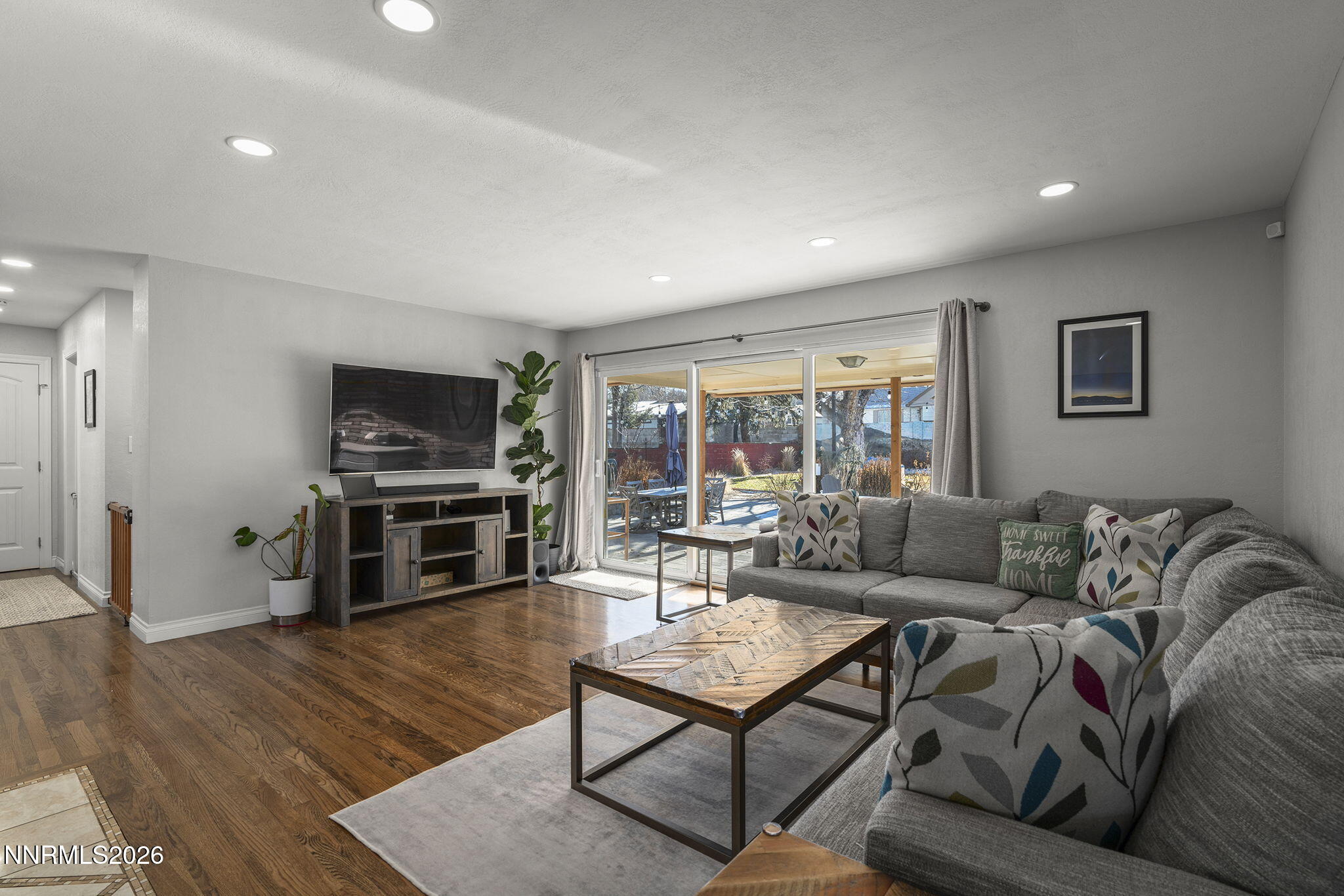 8-web-or-mls-_DSC4215