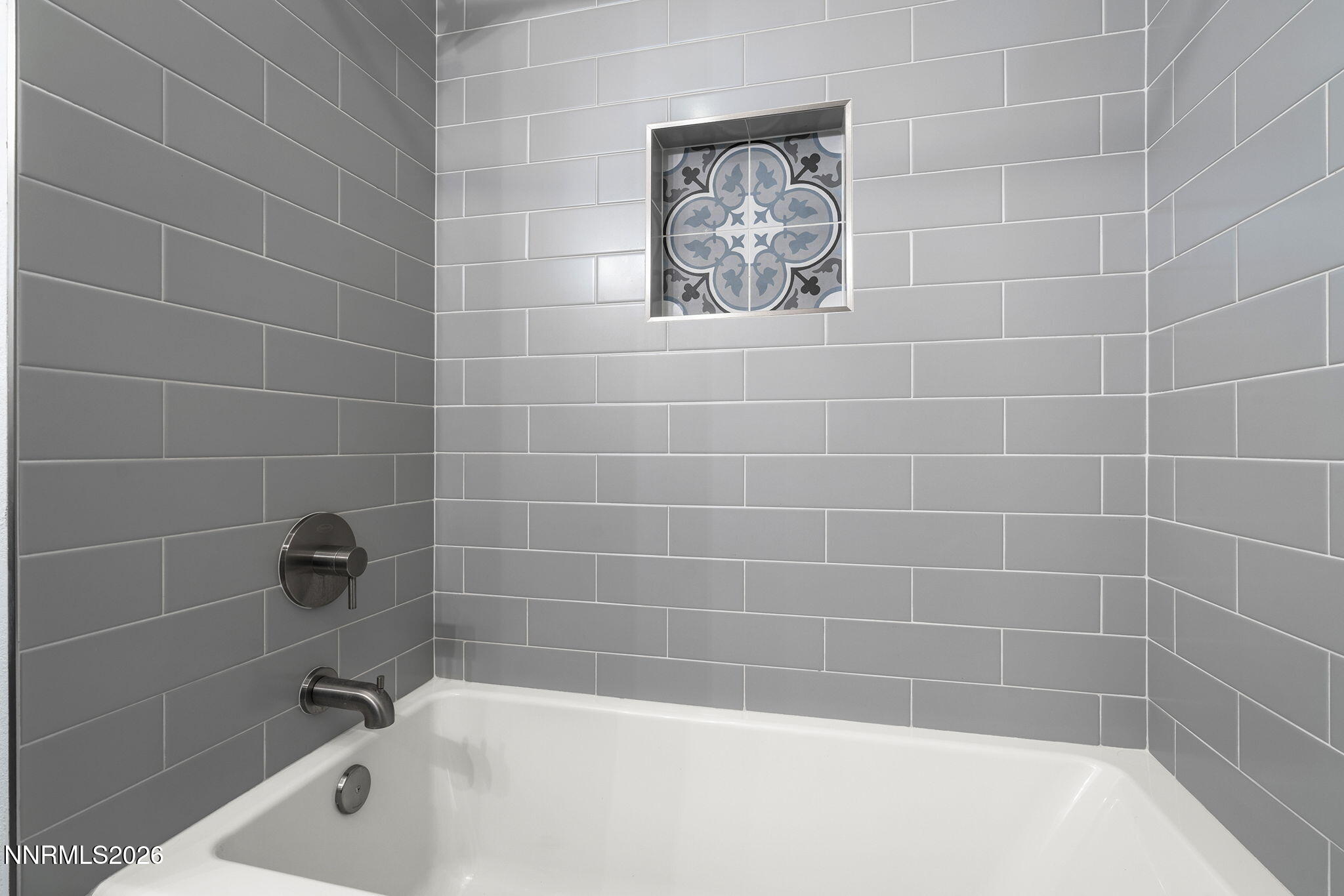 25-web-or-mls-_DSC4147