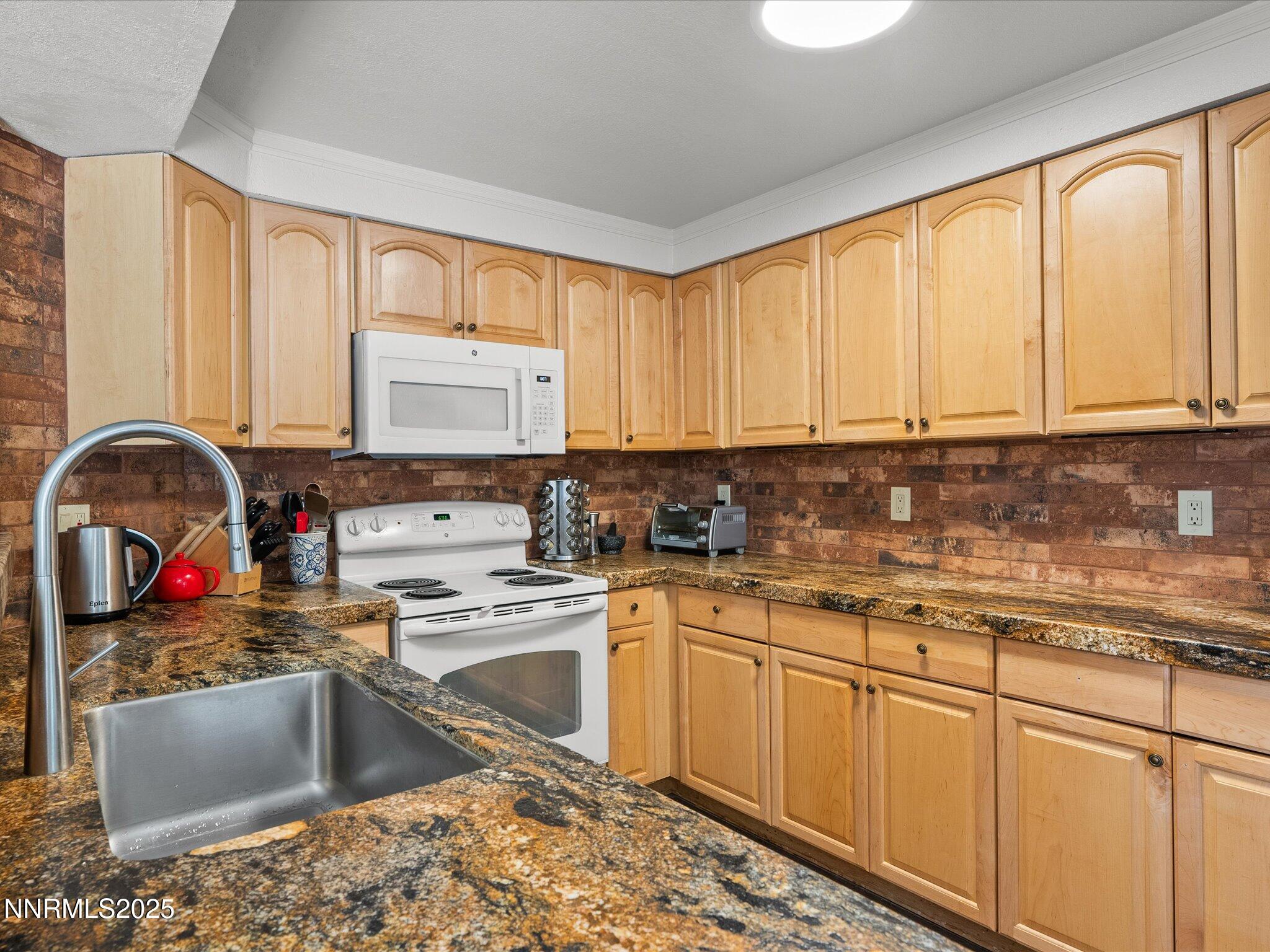 16-11165 White Sage Dr-115