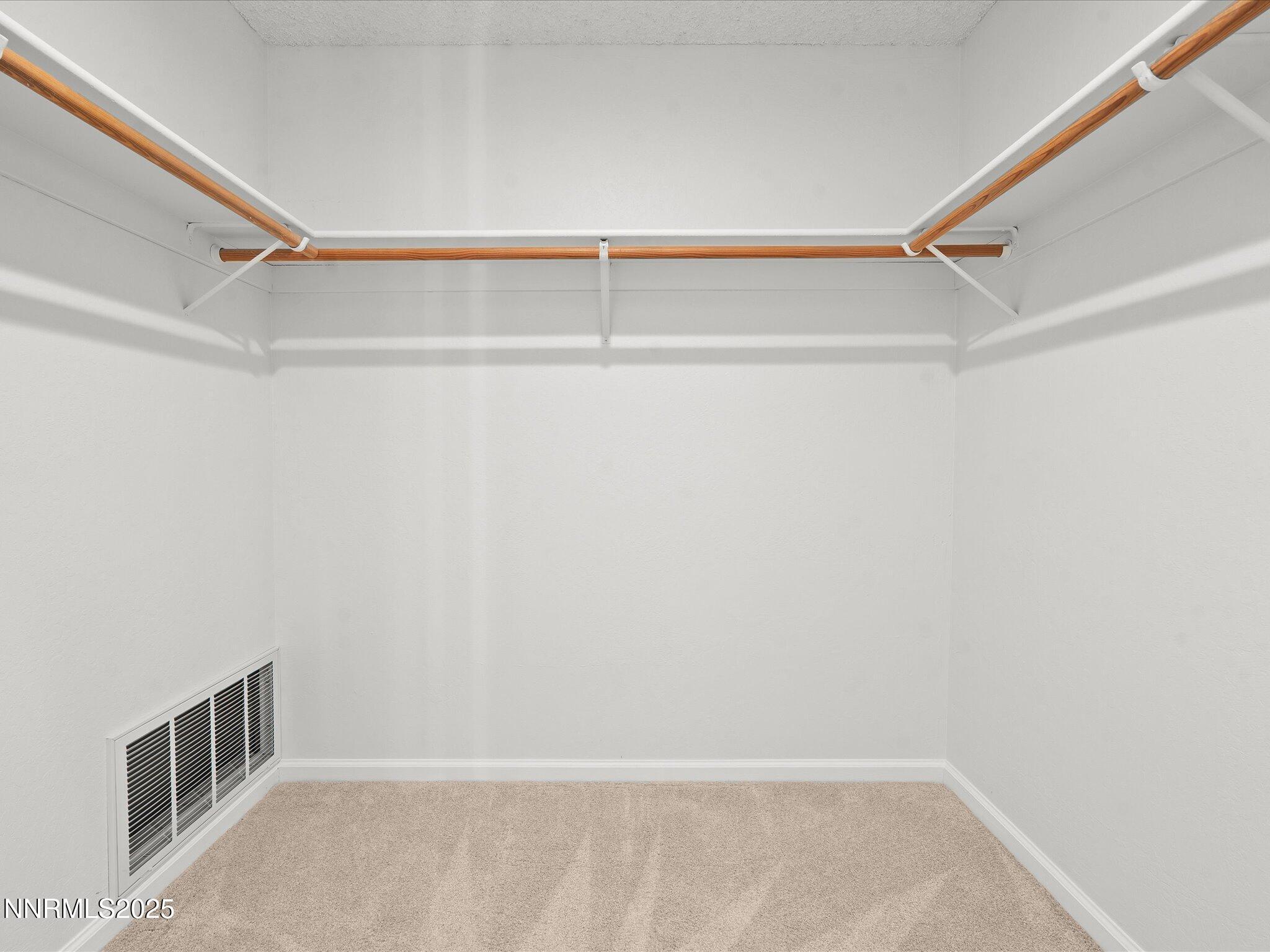 29-1645 Hanover Dr-128