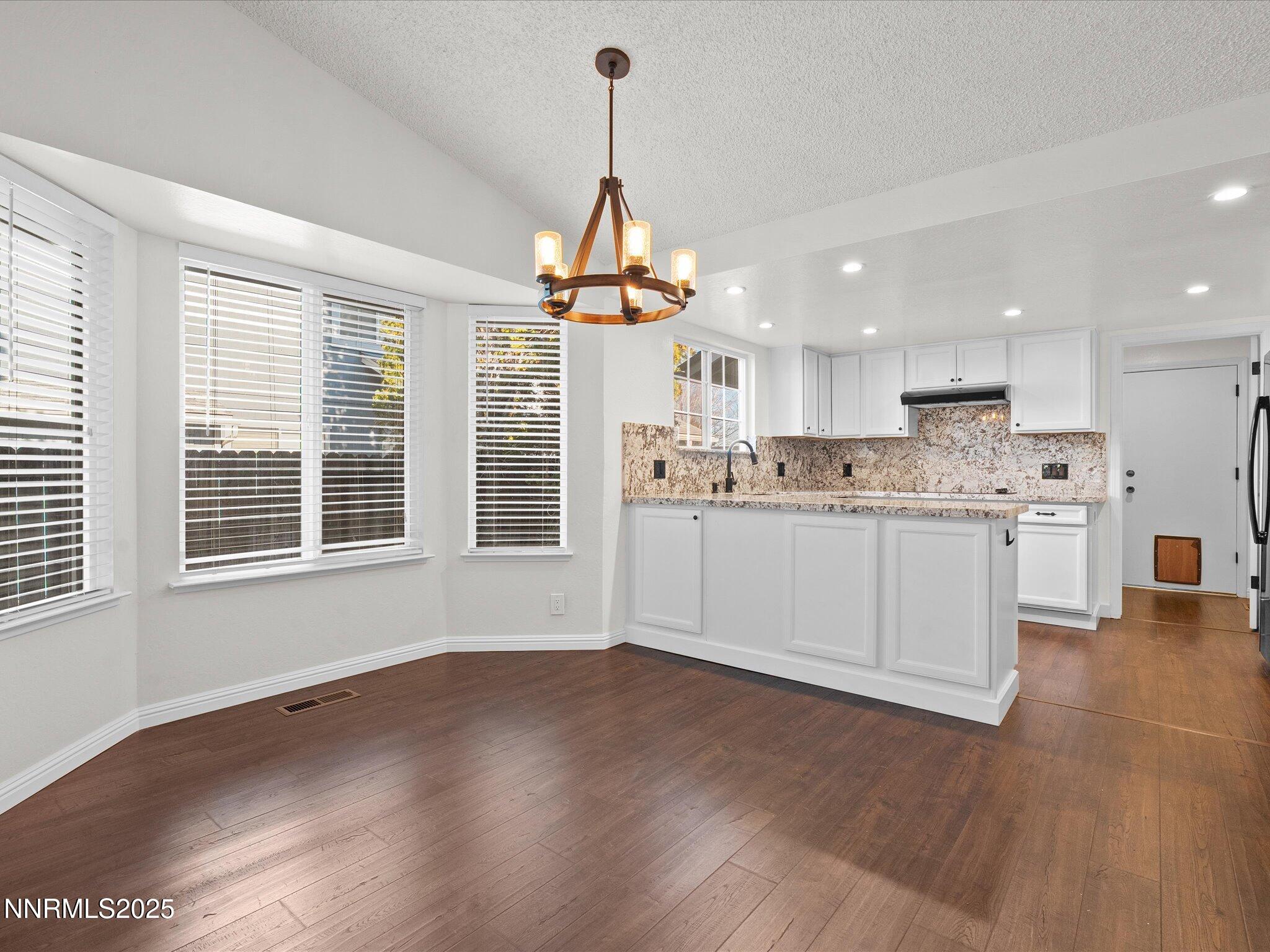 17-1645 Hanover Dr-116