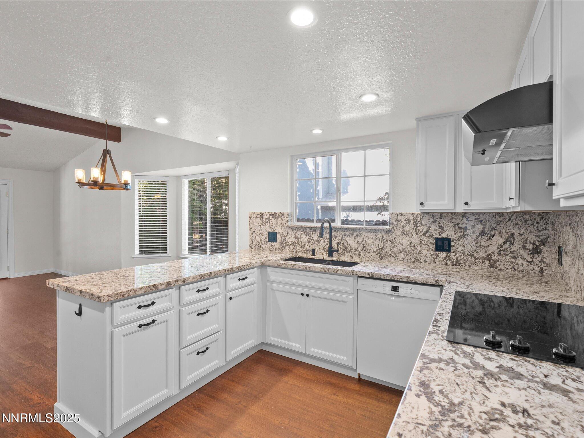 21-1645 Hanover Dr-120