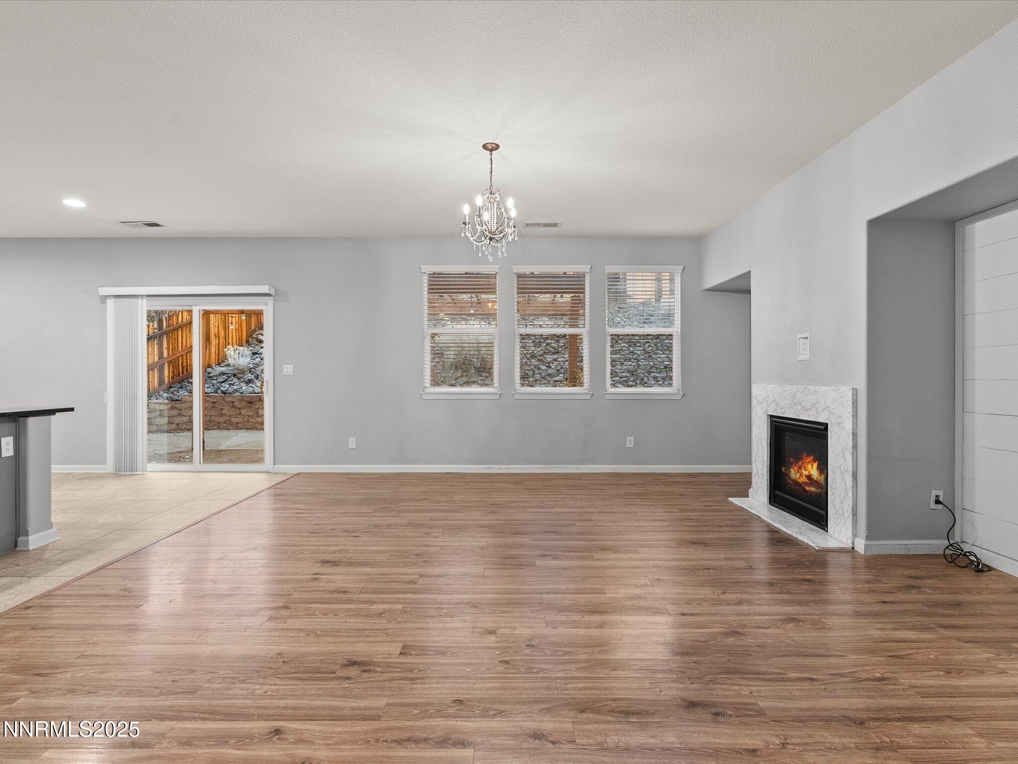 10-1056 Crown View Dr-109