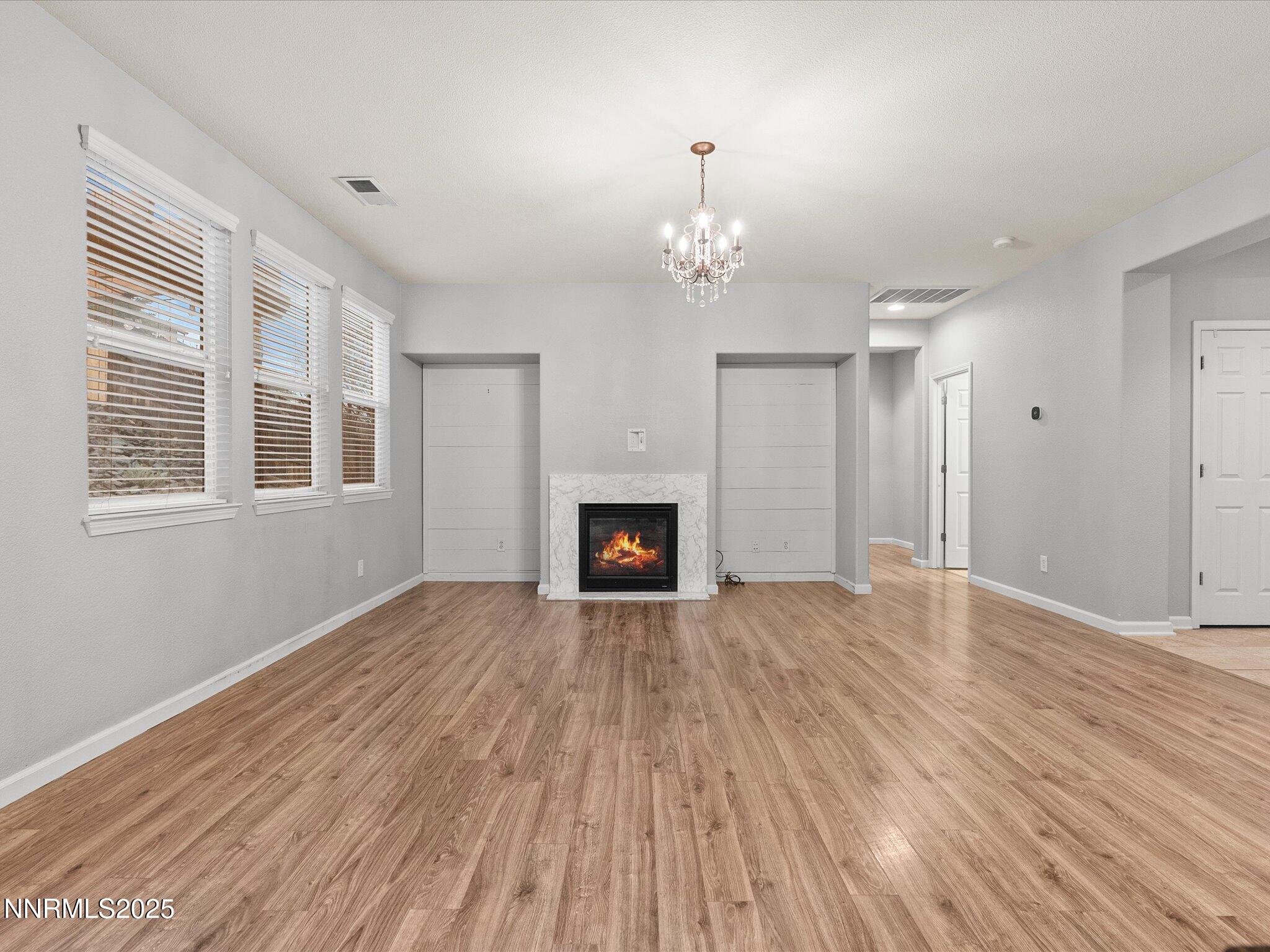 14-1056 Crown View Dr-113