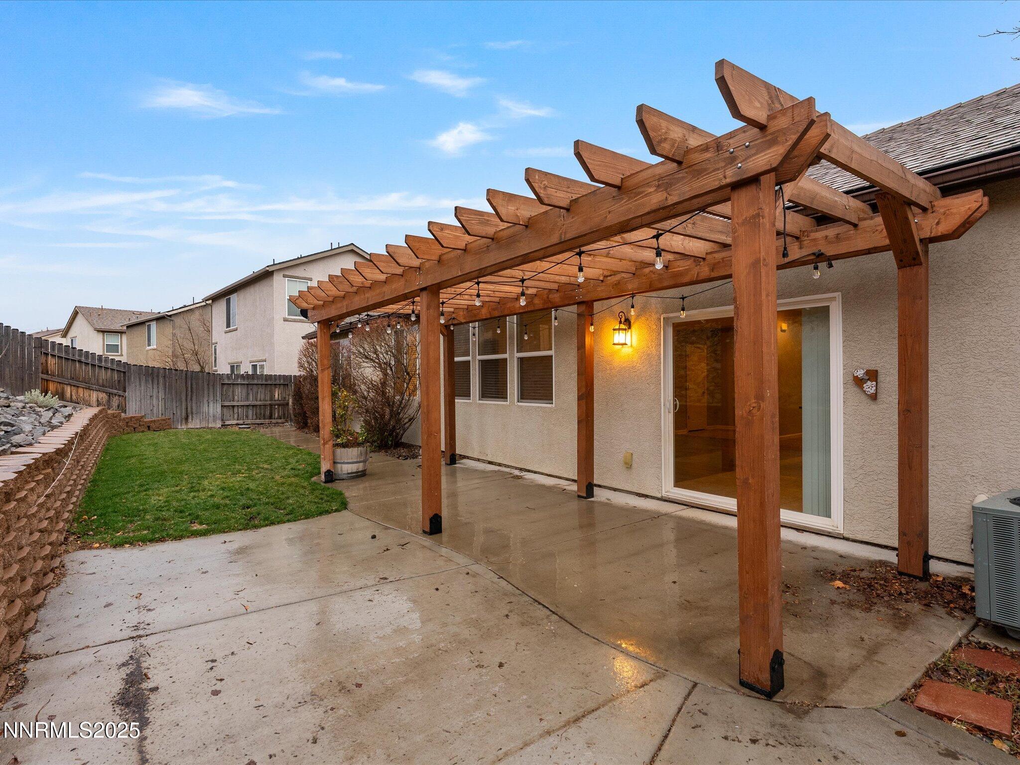 44-1056 Crown View Dr-143