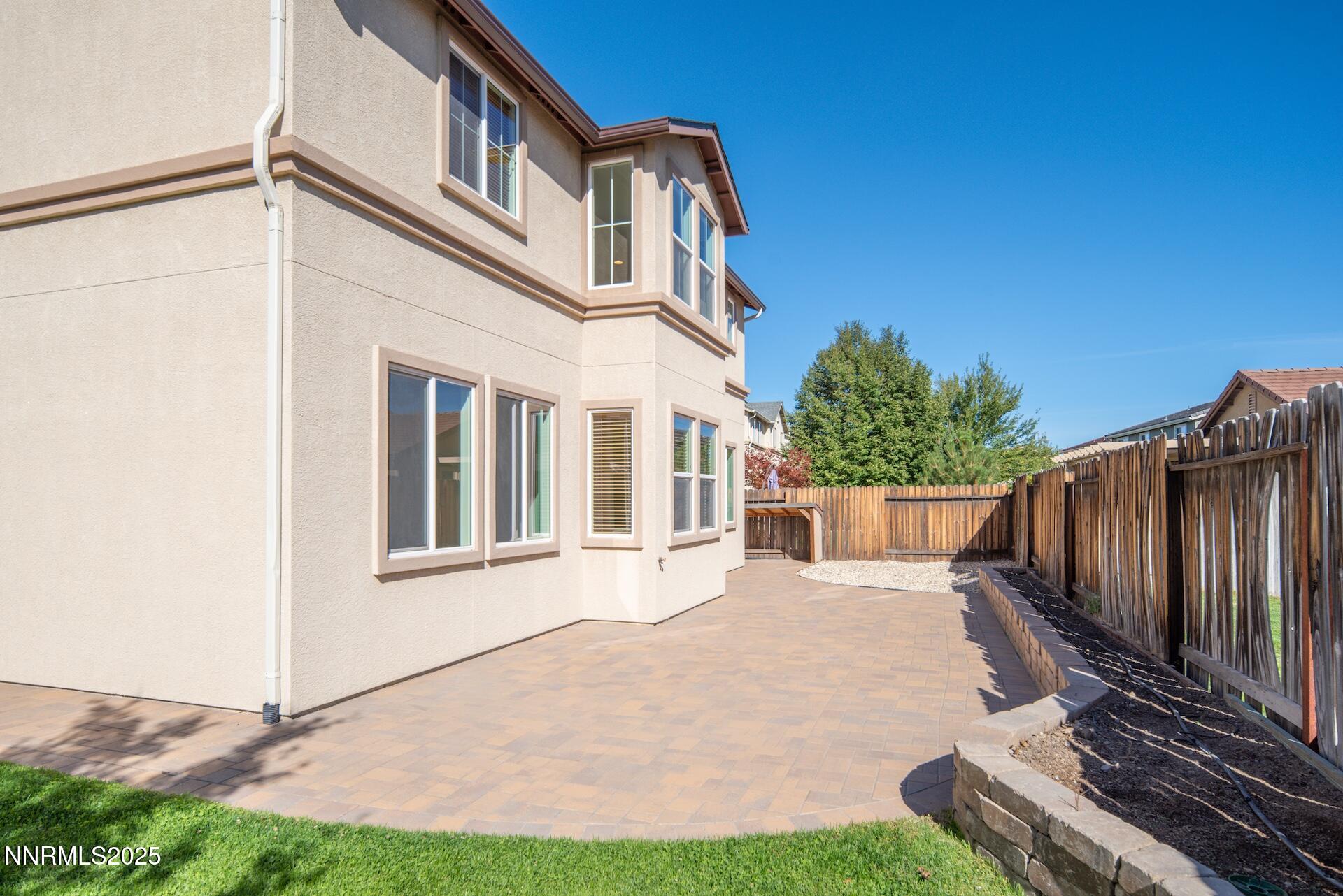 2085LongHollowDrSTANDARDRES46