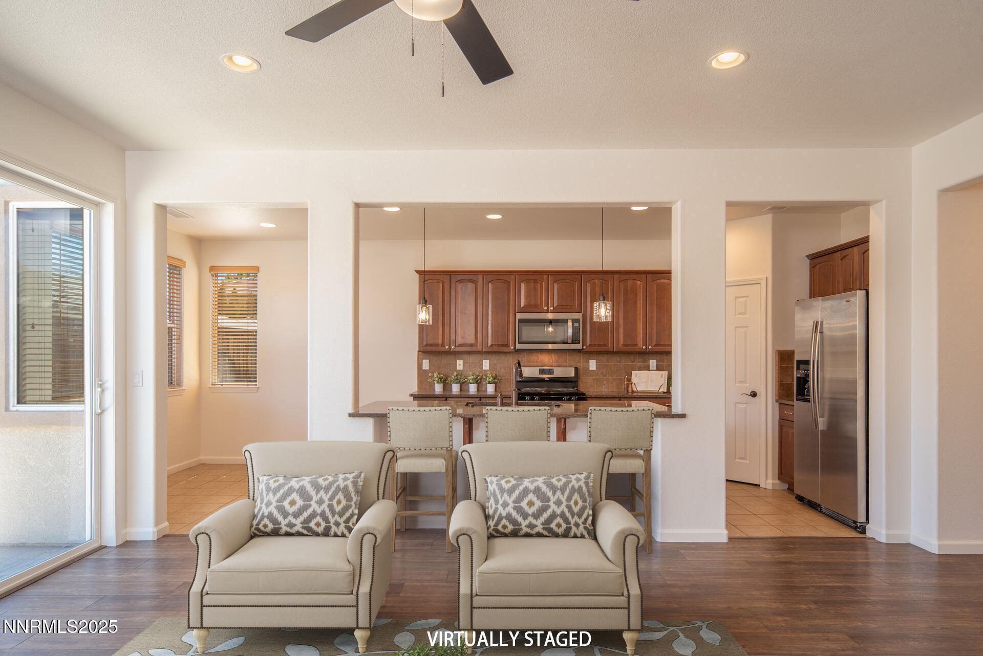 2085LongHollowDrHIGHRES21