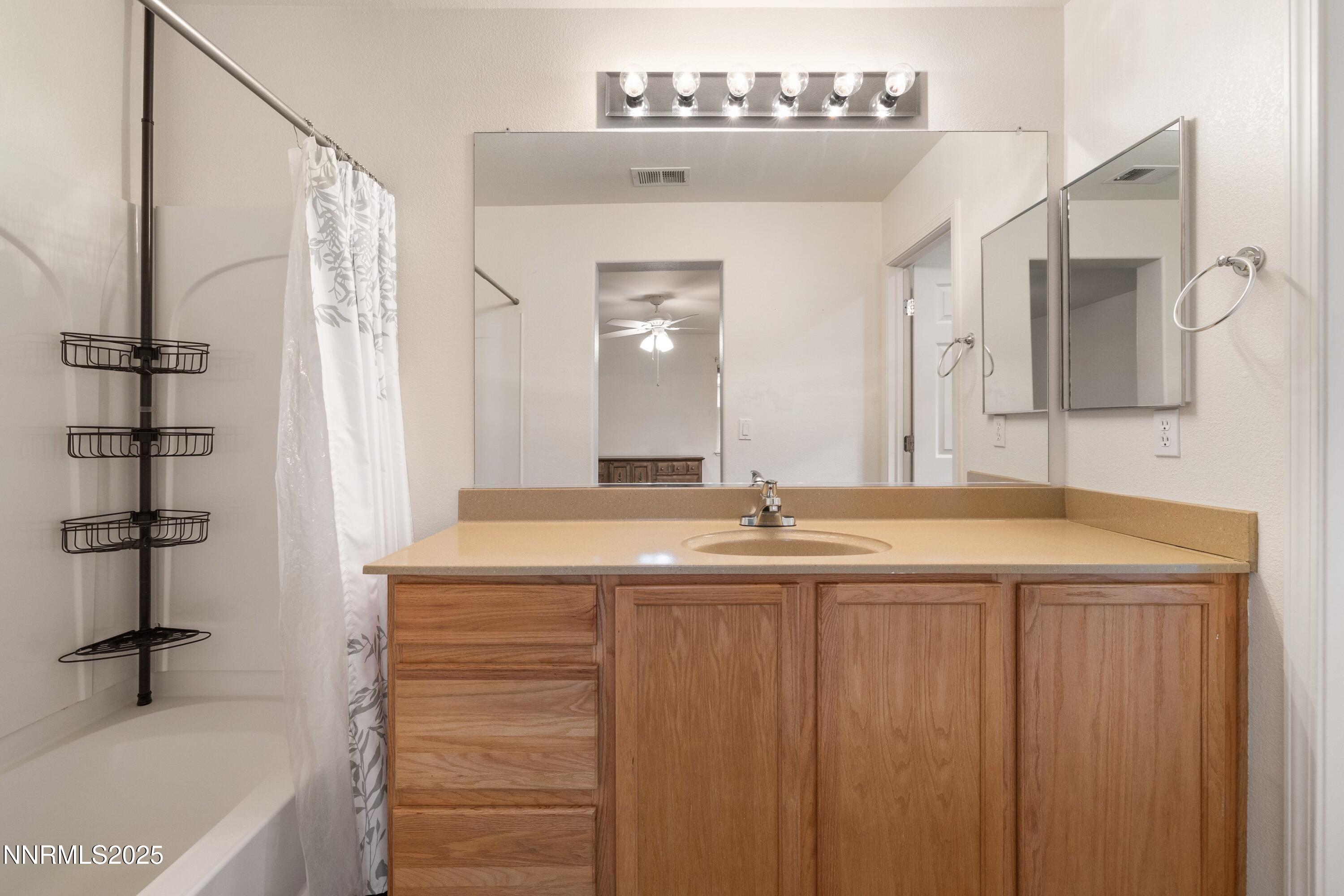 019_7-print-9294_lone_wolf-16_198