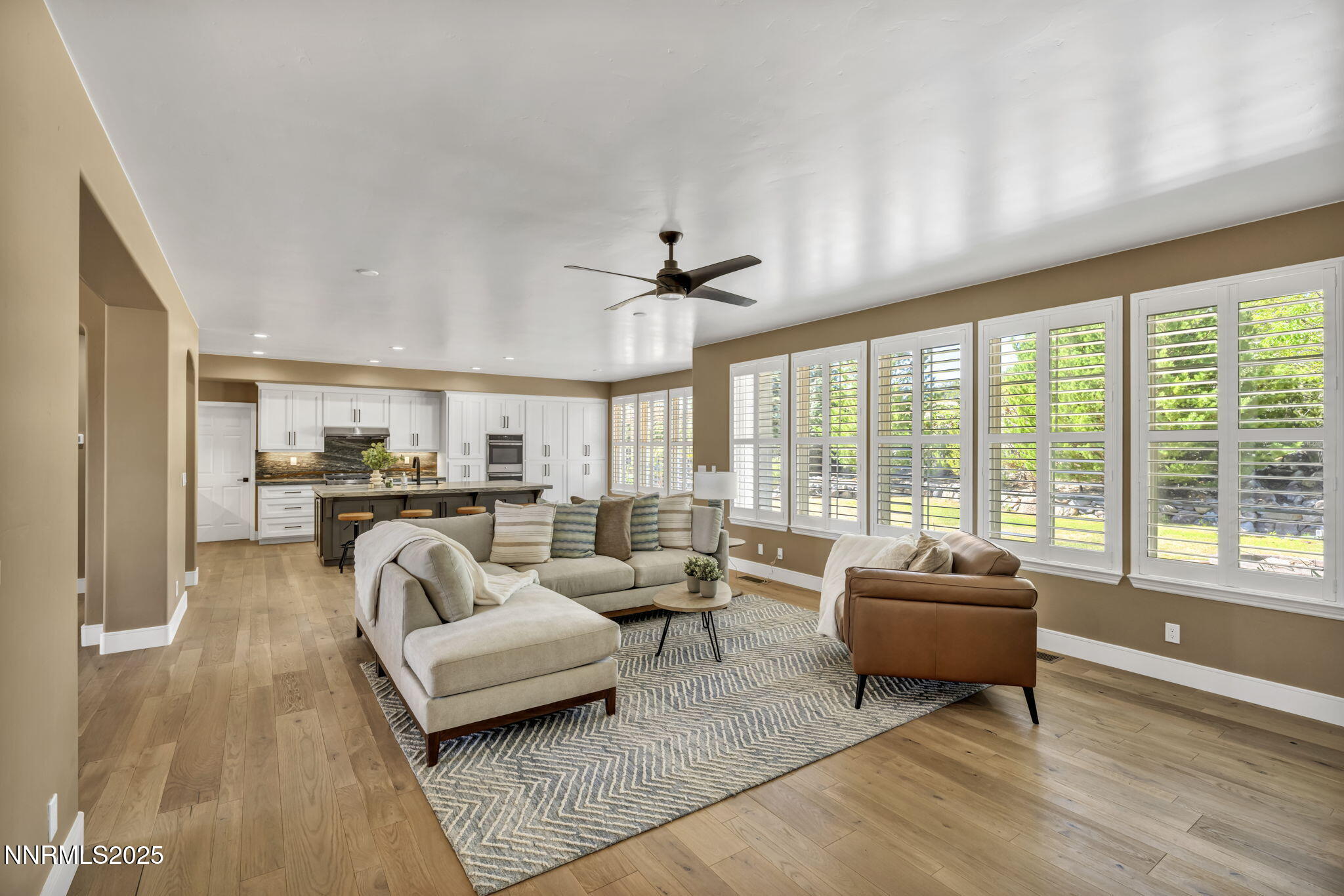 48-web-or-mls-2965-roundrock-ct