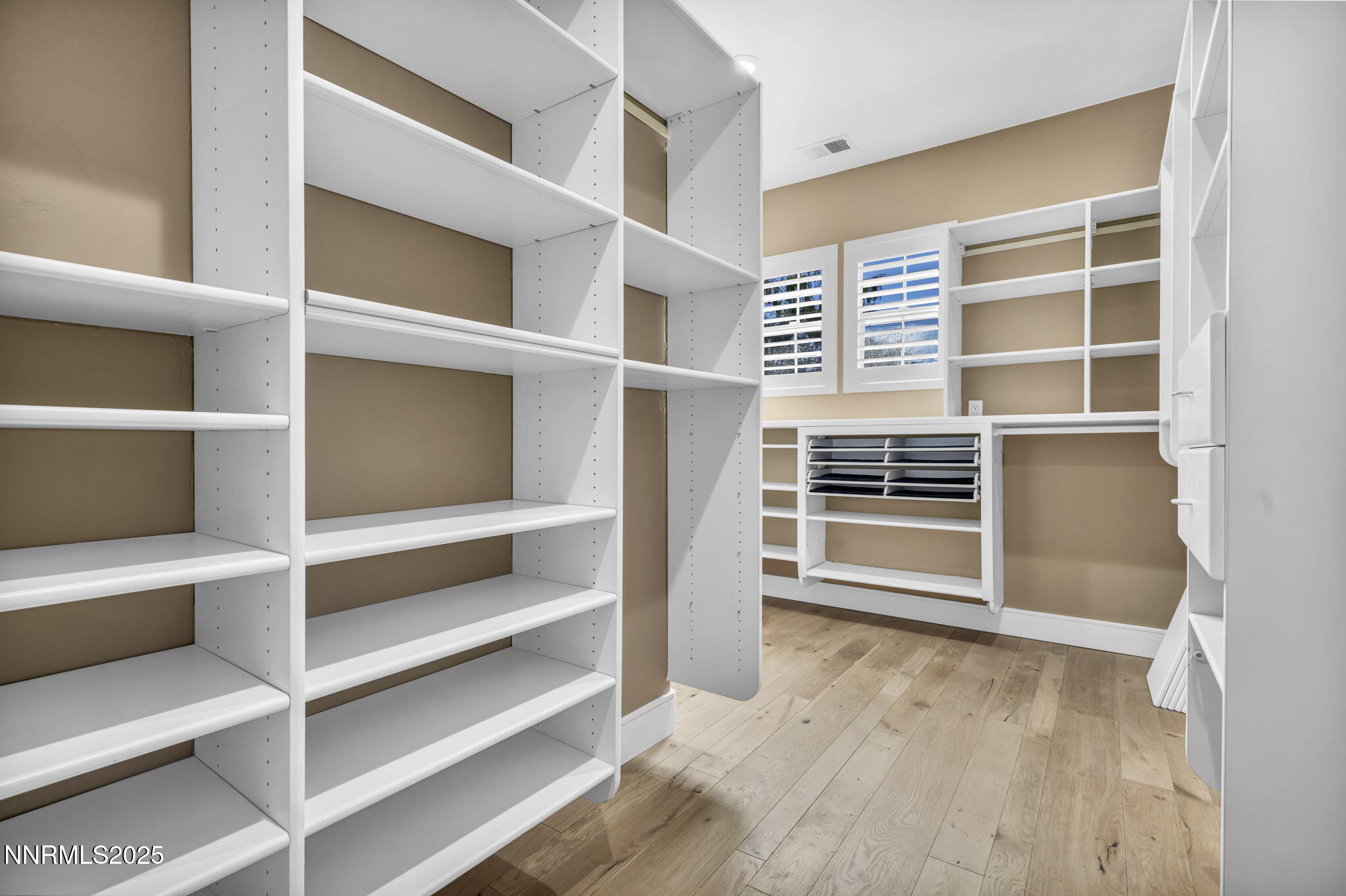 74-web-or-mls-2965-roundrock-ct