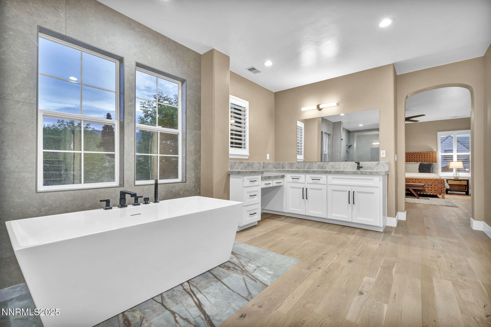 109-web-or-mls-2965-roundrock-ct