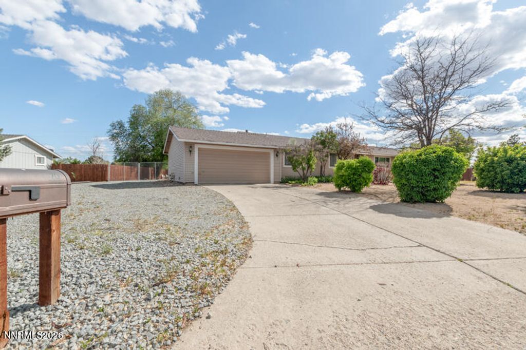 Photo of 70 W Sky Ranch Boulevard, Sparks, NV 89441 (MLS # 260005398)