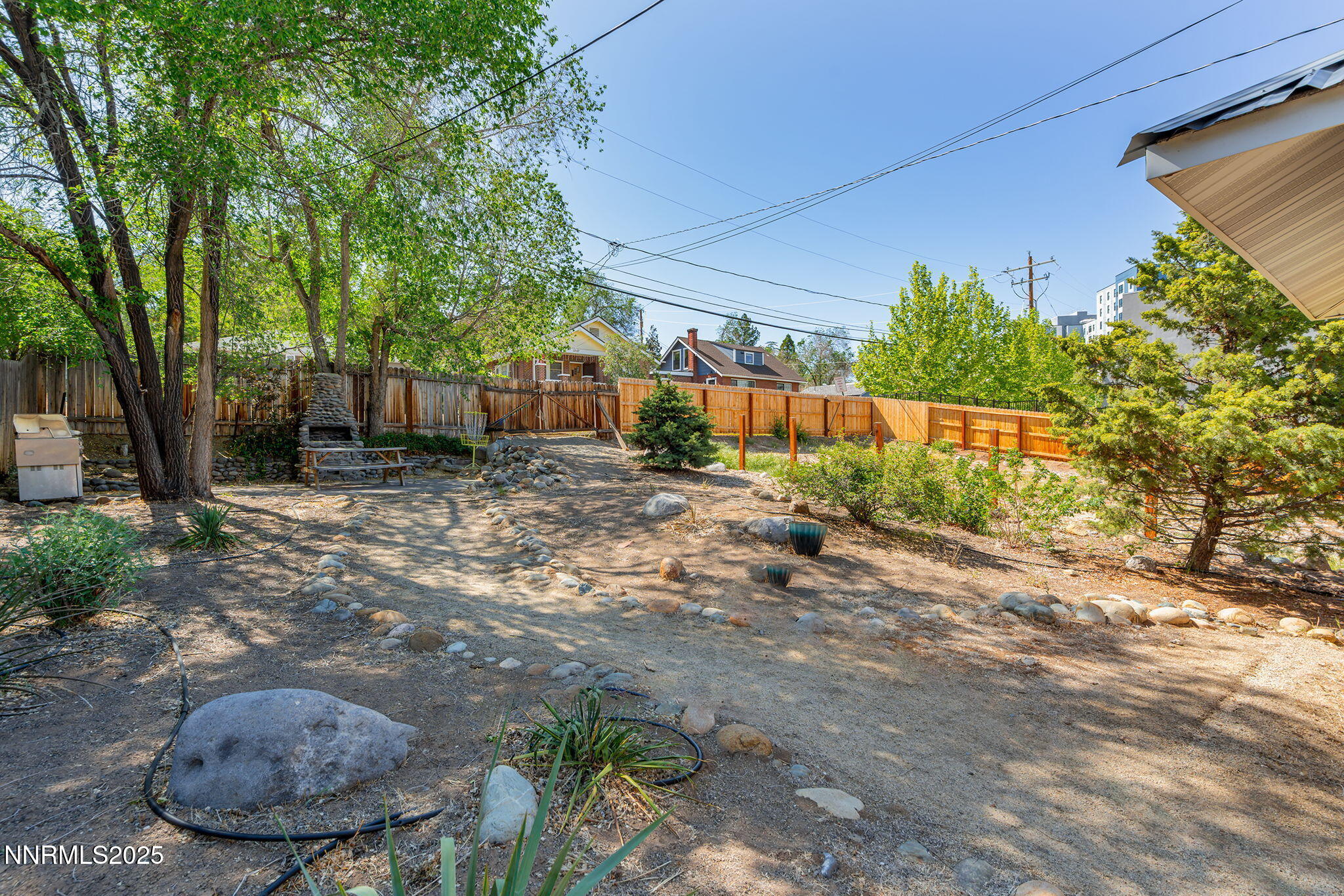 10-web-or-mls-A7400165