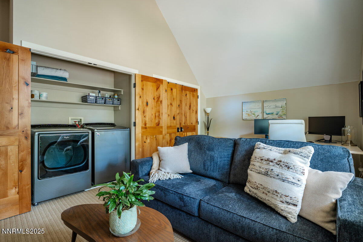 088_2_south_point_place-62_113 copy