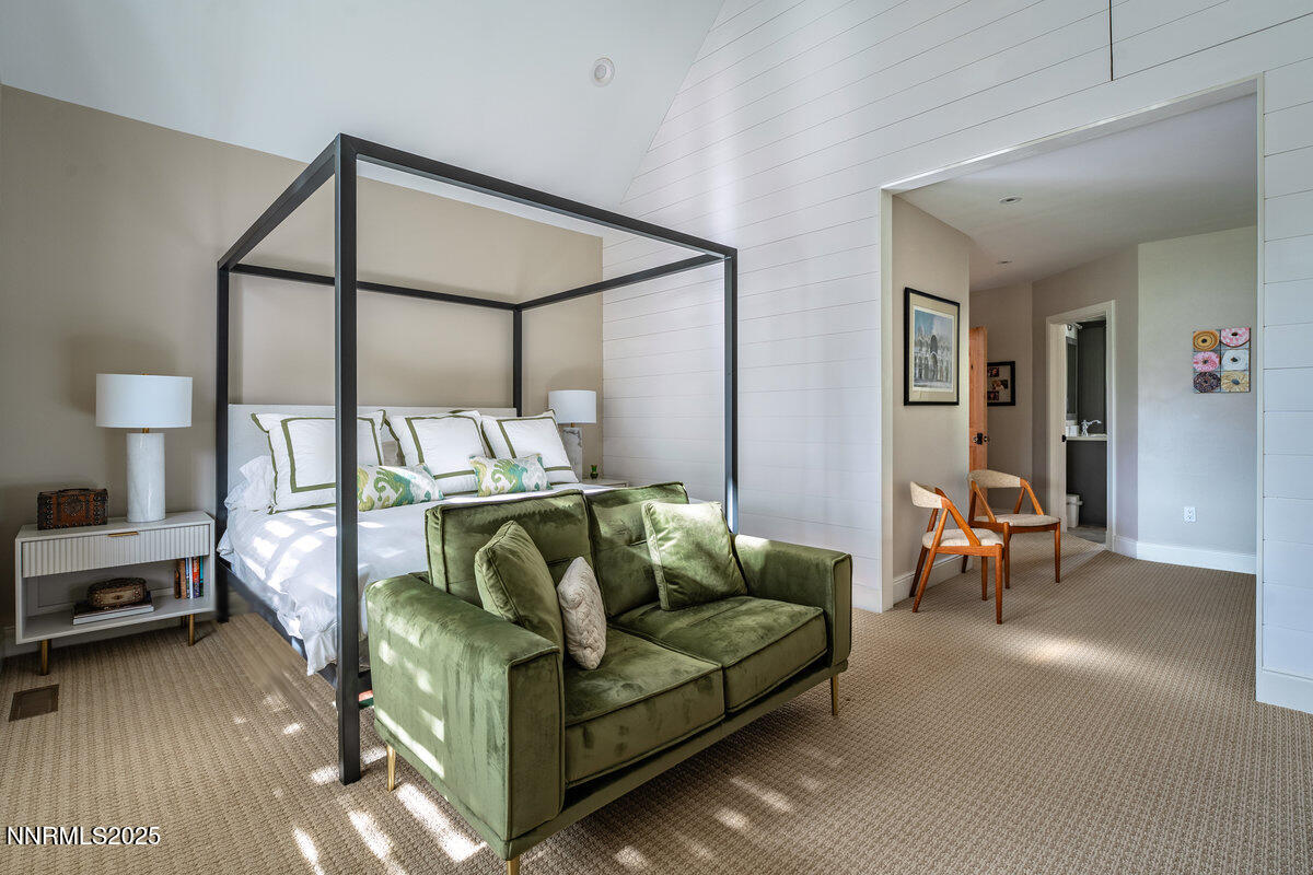 084_2_south_point_place-58_65-edited