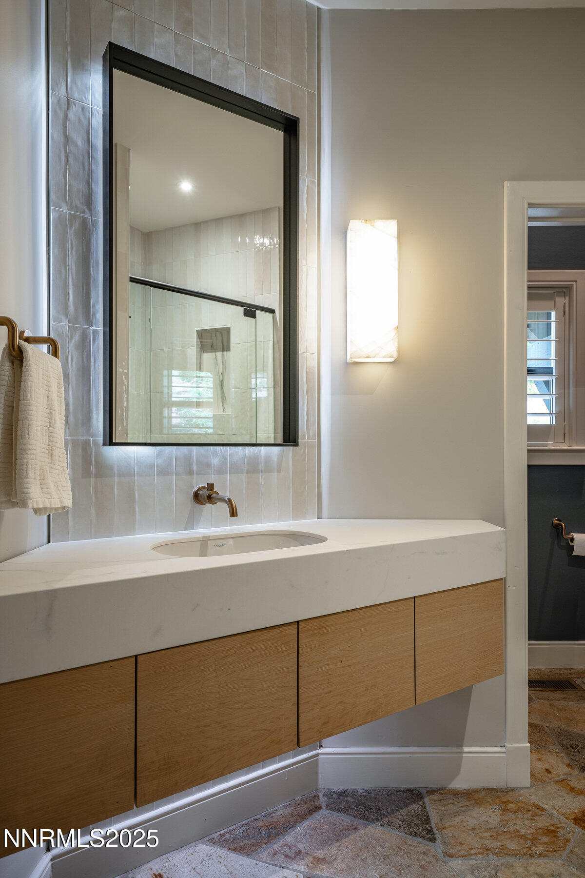 057_2_south_point_place-31_49 copy