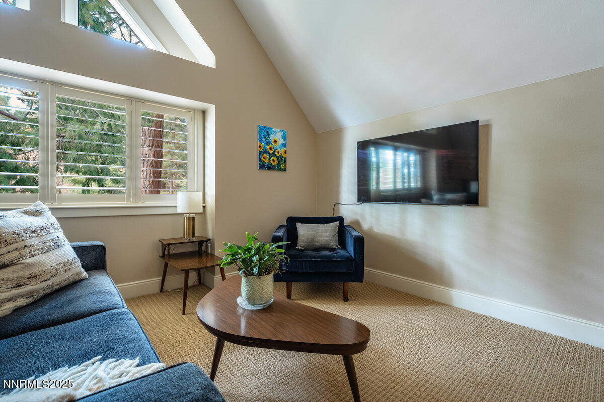 087_2_south_point_place-61_428 copy