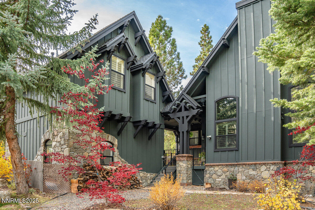 029_2_south_point_place-3_160 copy