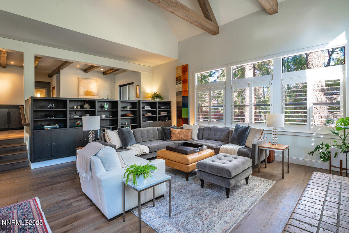 043_2_south_point_place-17_591 copy