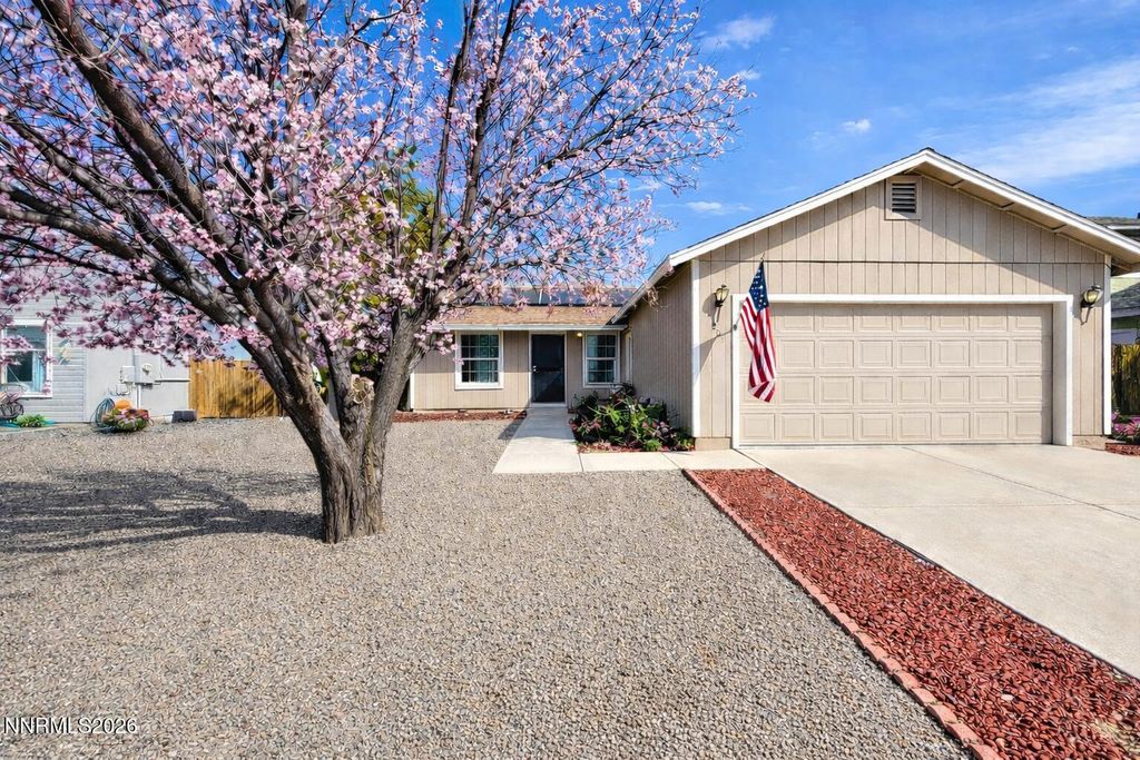 Photo of 204 Poppy Hills Drive, Fernley, NV 89408 (MLS # 260002878)