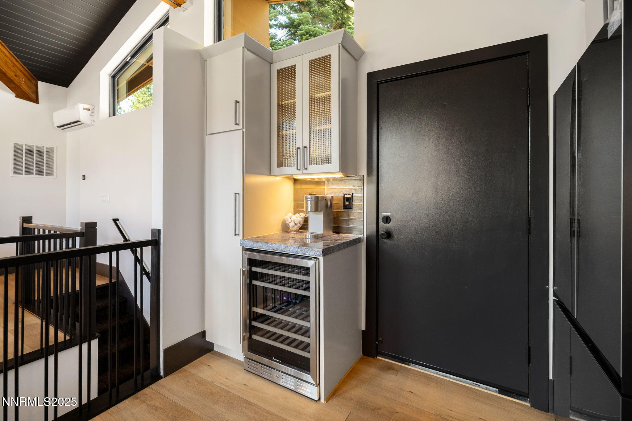 19-web-or-mls-400 Fairview-22