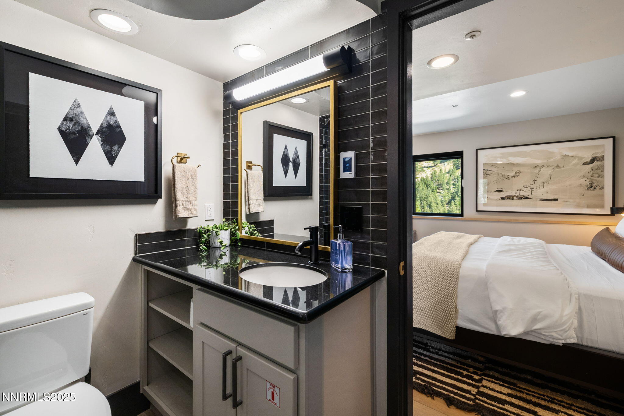 12-web-or-mls-400 Fairview-10