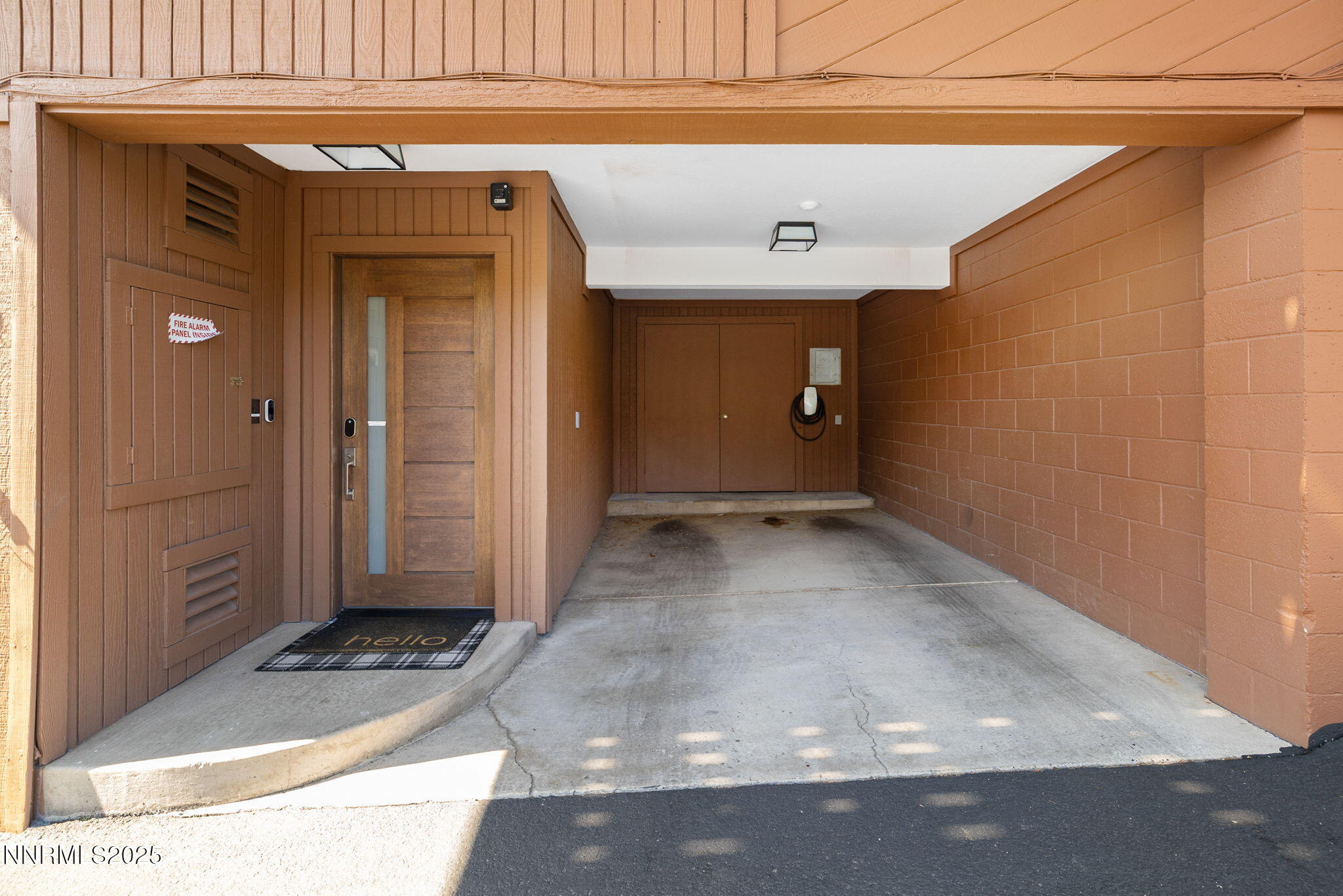 29-web-or-mls-400 Fairview-2