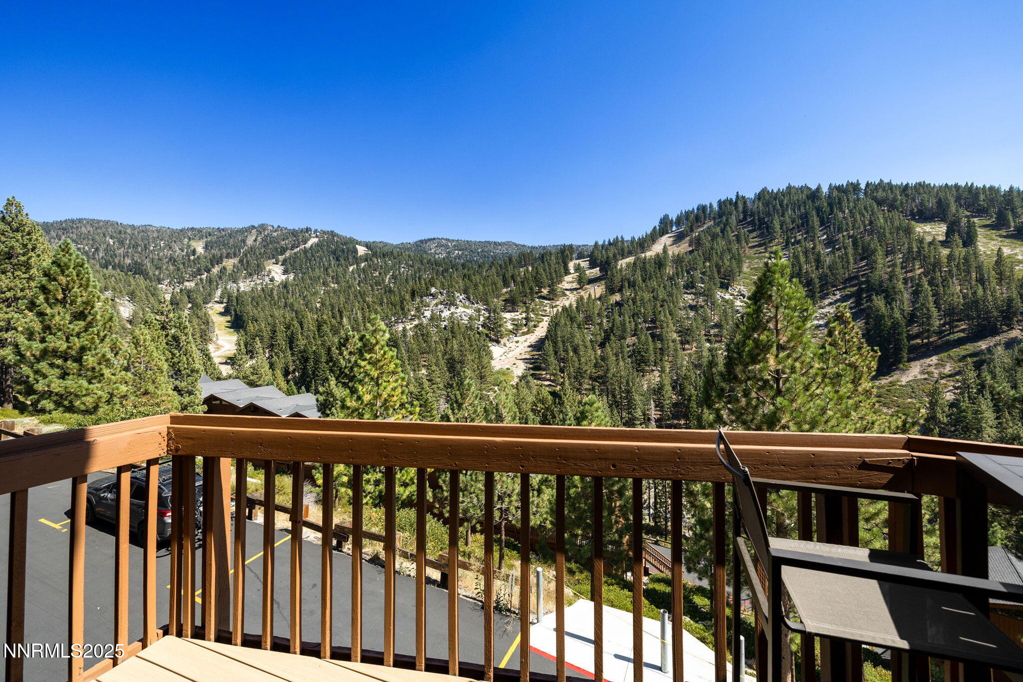 25-web-or-mls-400 Fairview-27