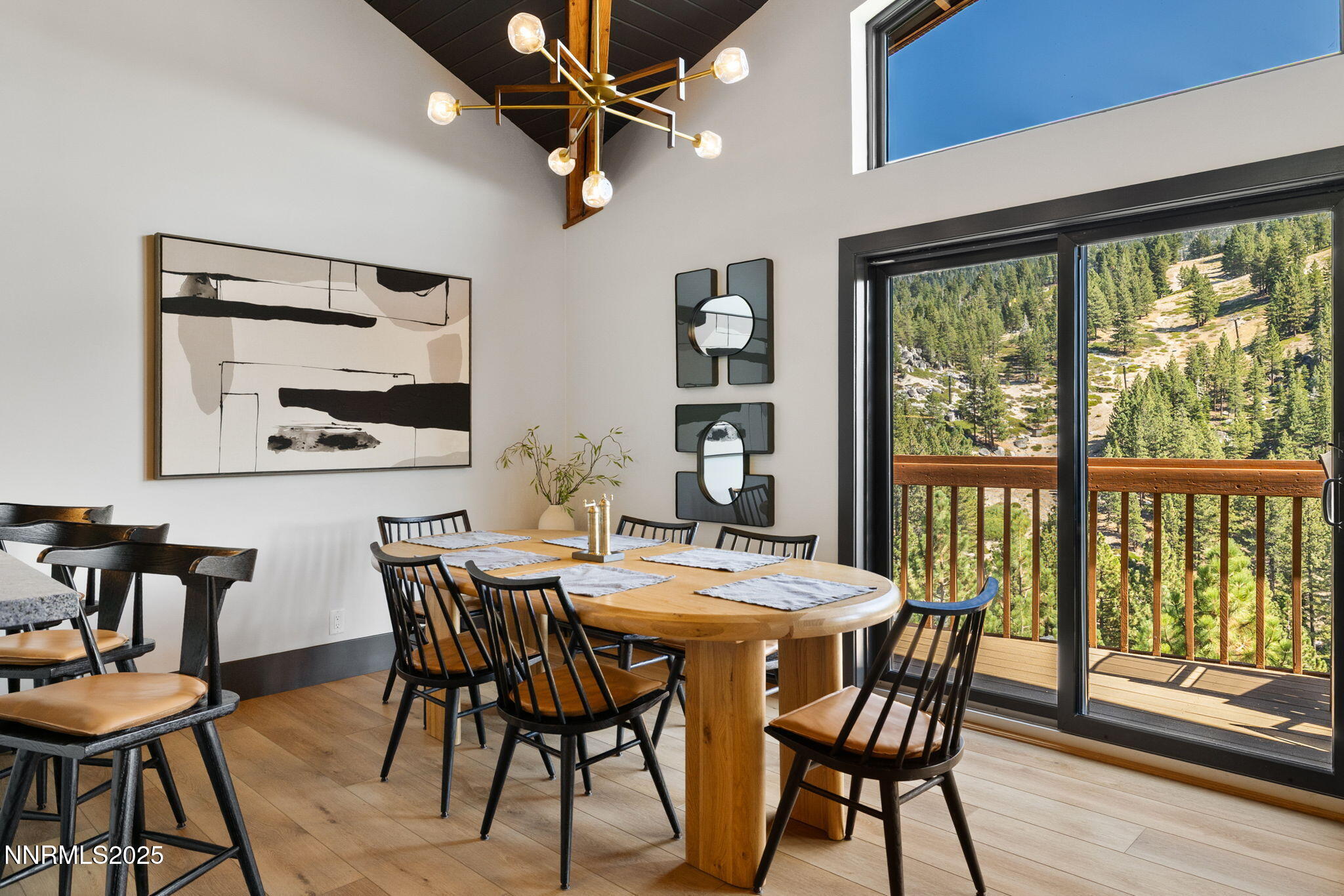 20-web-or-mls-400 Fairview-20