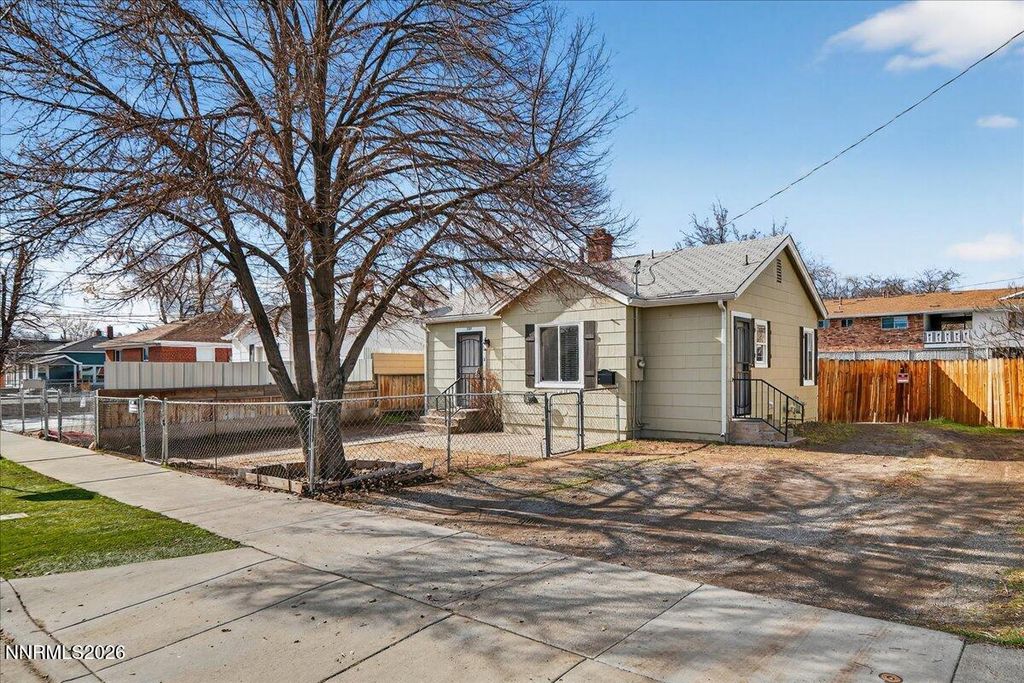 Photo of 1339 Locust Street, Reno, NV 89502 (MLS # 260000899)