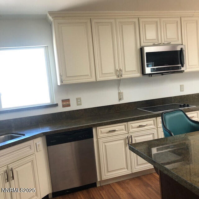 3200LodestarLn_56364_2